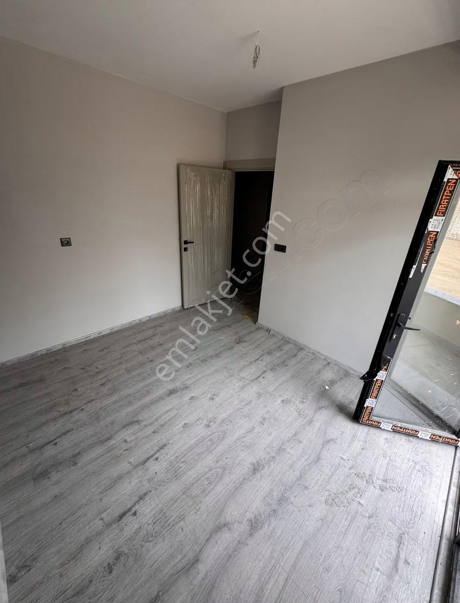Cumhuriyet Mahallesi'nde 3 Cepheli, 150m² 3+1 Satılık Daire - Görsel 24