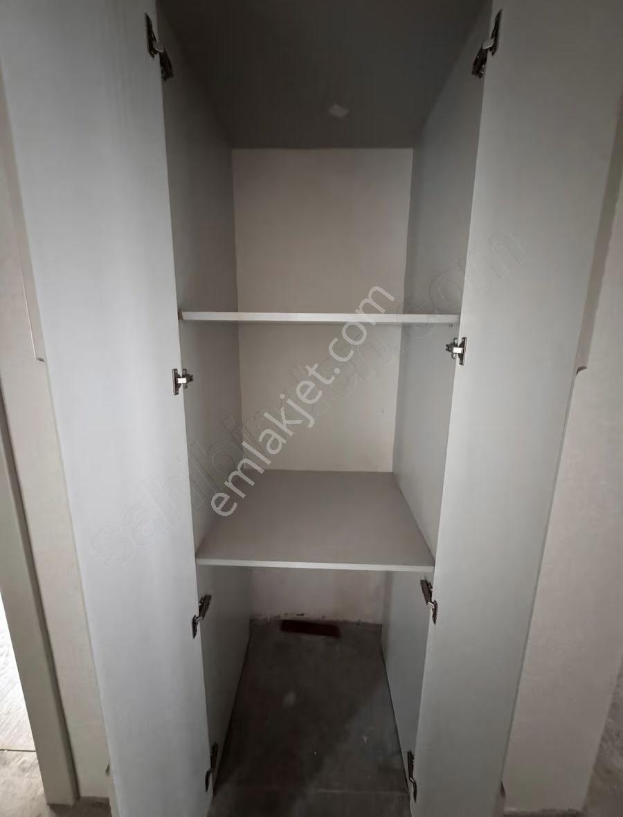 Cumhuriyet Mahallesi'nde 3 Cepheli, 150m² 3+1 Satılık Daire - Görsel 19
