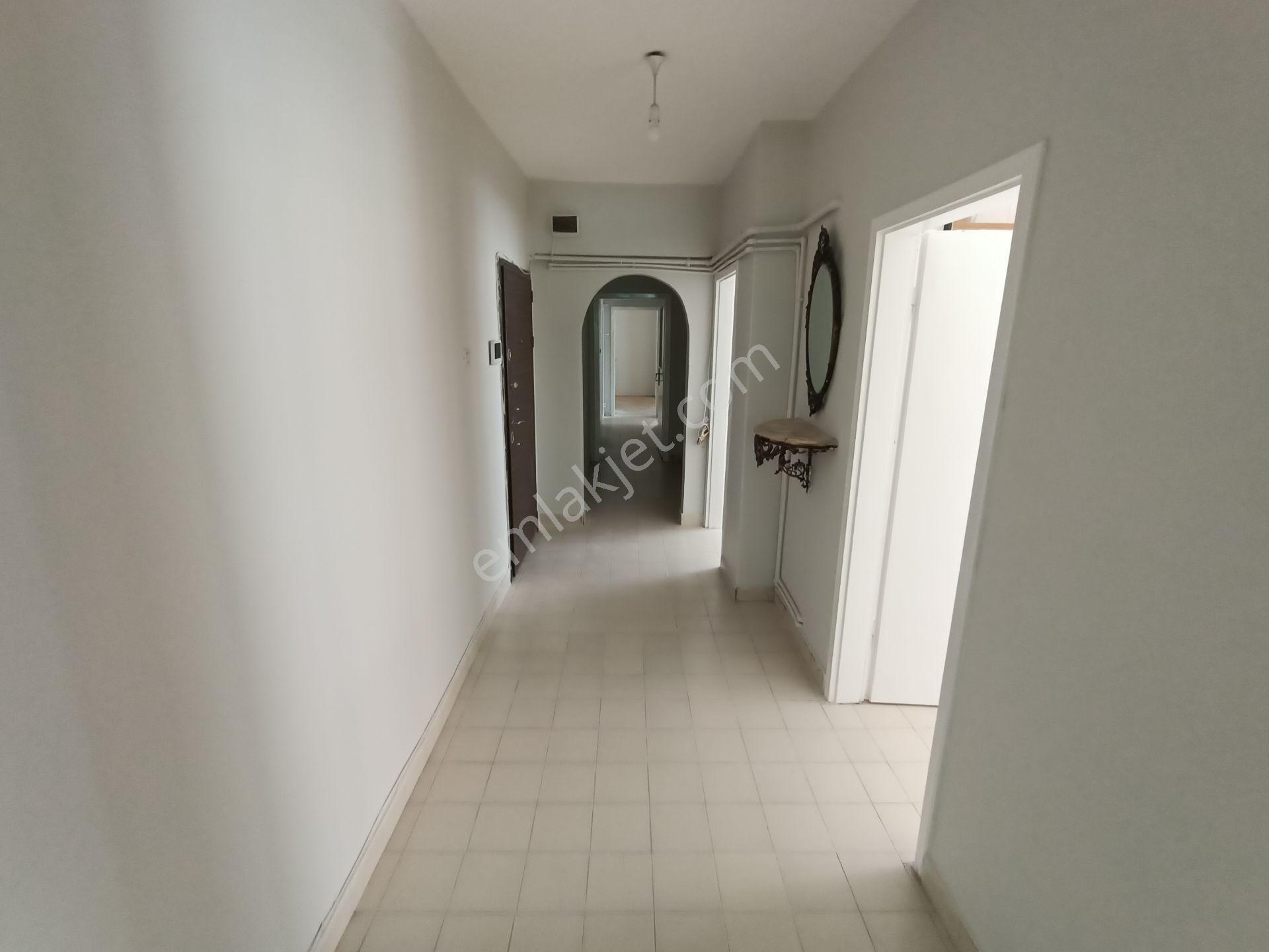 Asyapıdan 3+1 150m2 Çift Banyolu Ara Kat Lüks Kaloriferli - Görsel 19