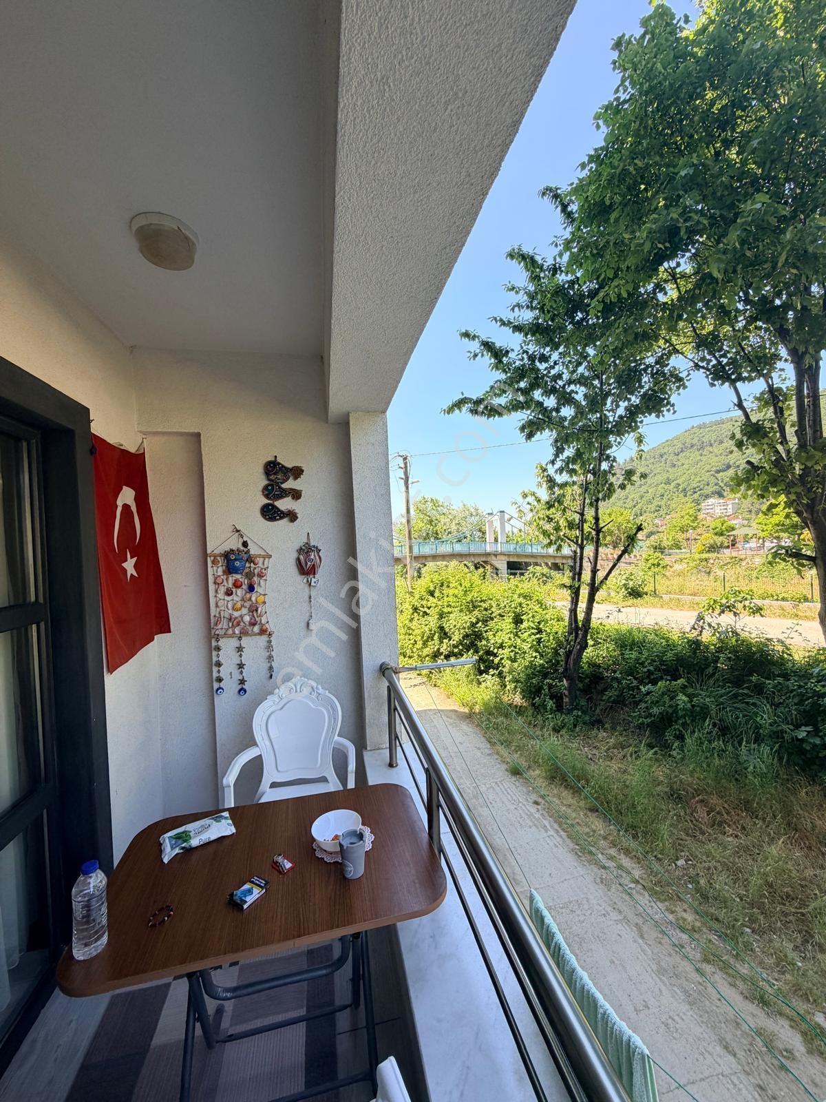 Cide Demirtaş Emlaktan Eşyalı Satılık 2+1 Amerikan Mutfak - Görsel 10
