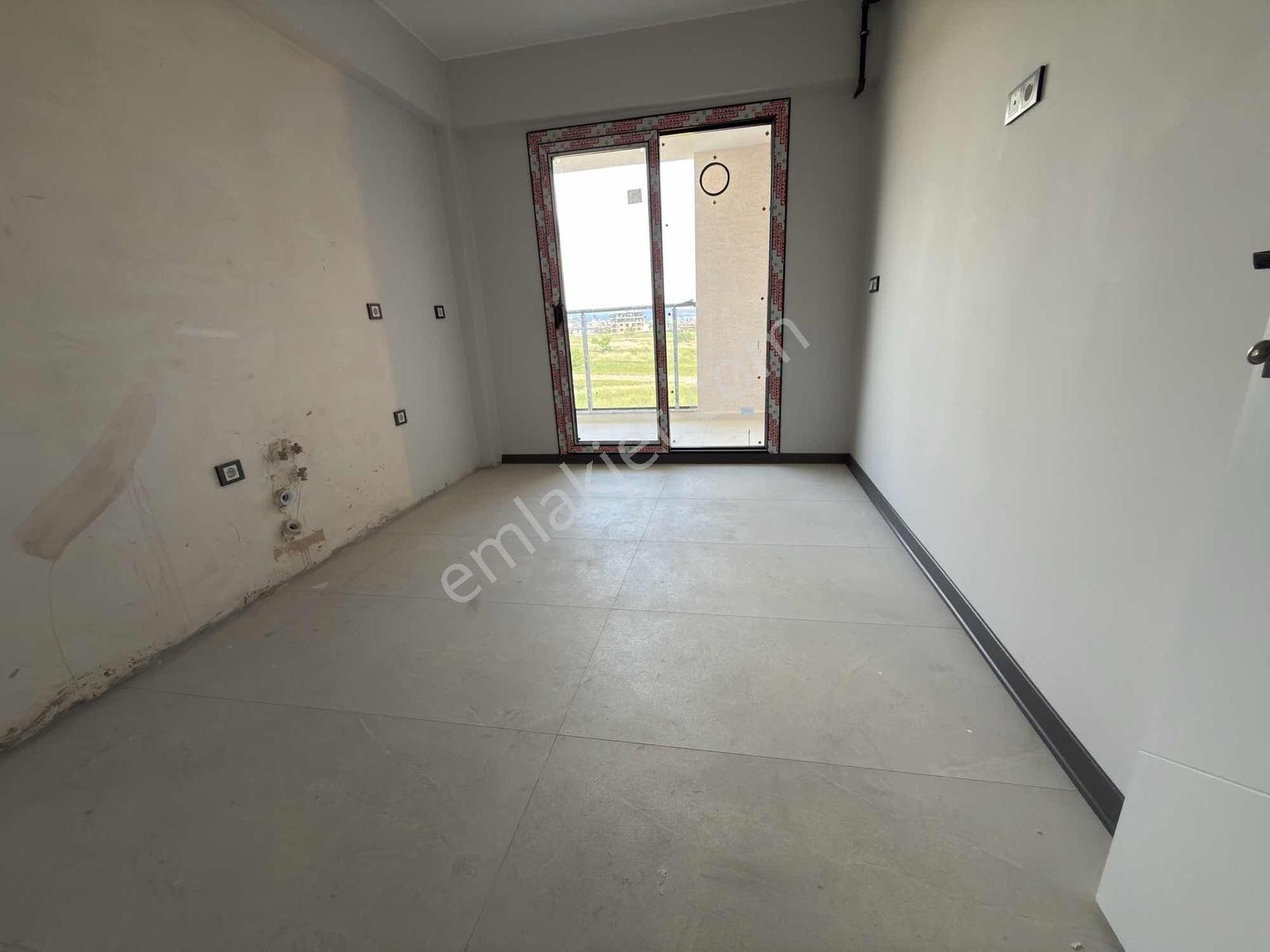 Fatih'te 2+1 Kapalı Garajlı Sıfır 110 M2 - Görsel 3