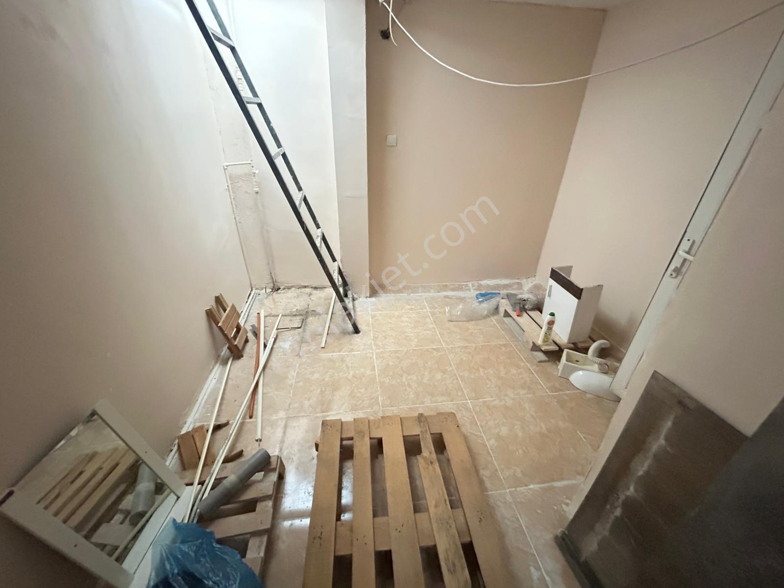 Taner'den Sokullu Caddesinde 42m2 Depolu Okul Yakını Dükkan - Görsel 24