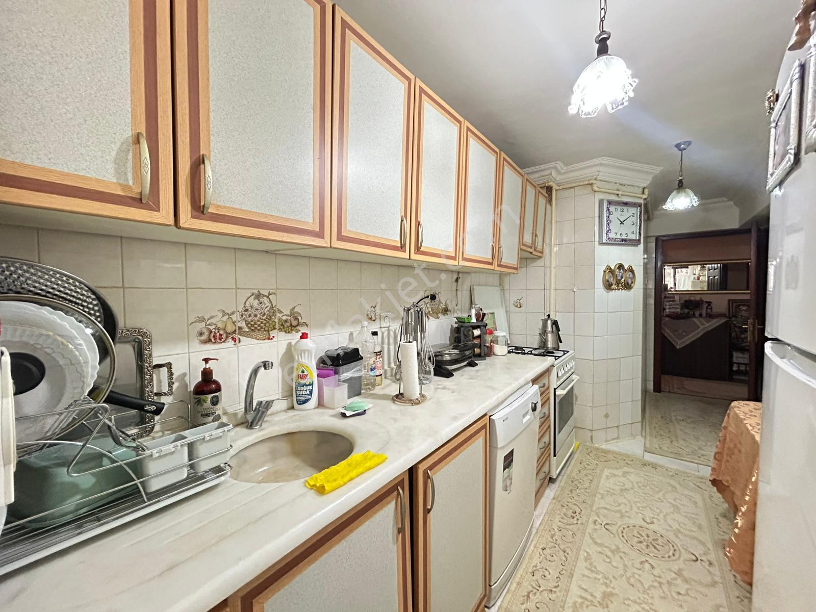 Taner'den Sokullu Caddesinde 3+1 Katta Salon Bağımsız 3 Cepheli K.garajlı - Görsel 15