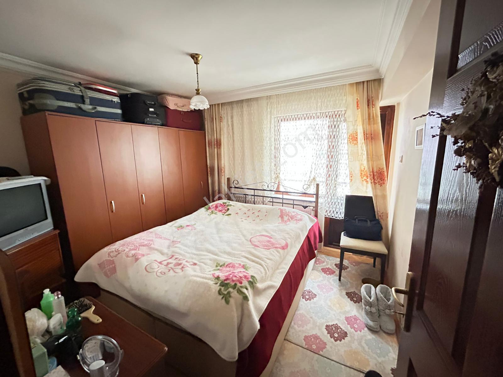 Taner'den Sokullu Caddesinde 3+1 Katta Salon Bağımsız 3 Cepheli K.garajlı - Görsel 6
