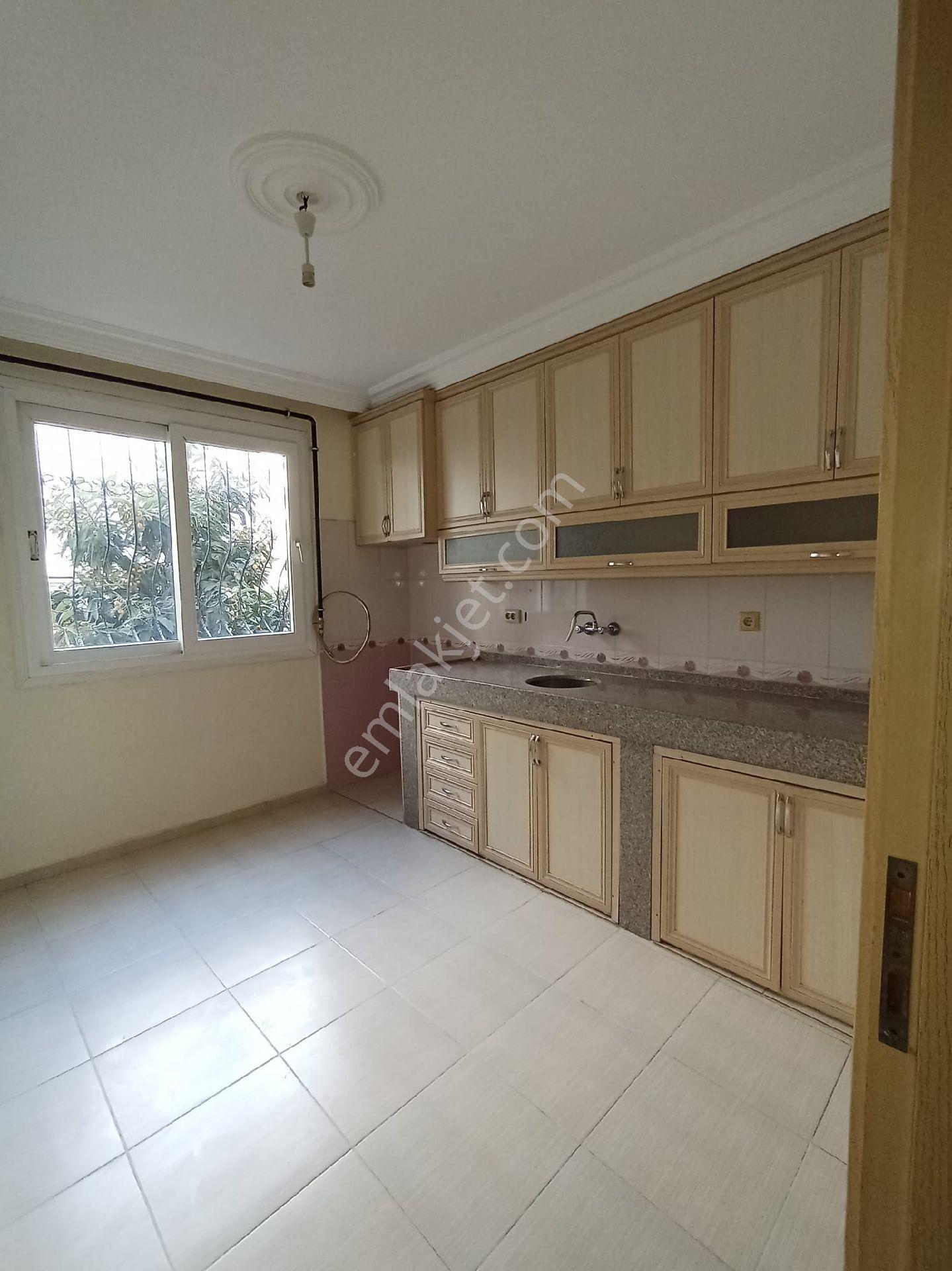 Yeşiltepede Veli Yavuz Okulu Civarı Kiralık 2+1 Müstakil