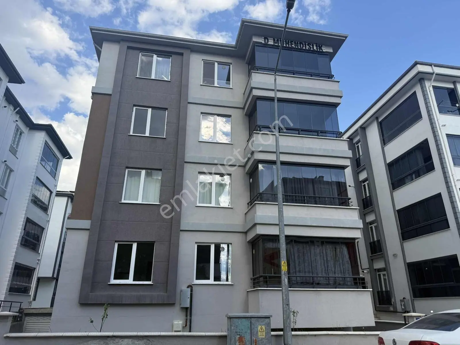 Remax Dem'den Hocabey Mah. Lüks Satılık 2+1 Daire