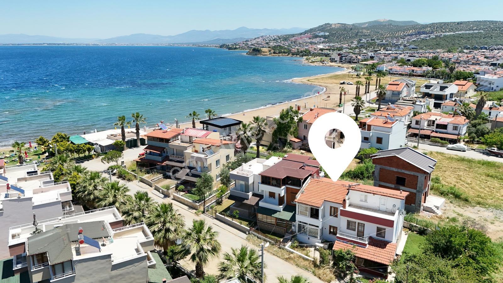 Pelitköy Sahilde Plaja 50metre Mesafede 3+1 Fırsat Satılık Villa