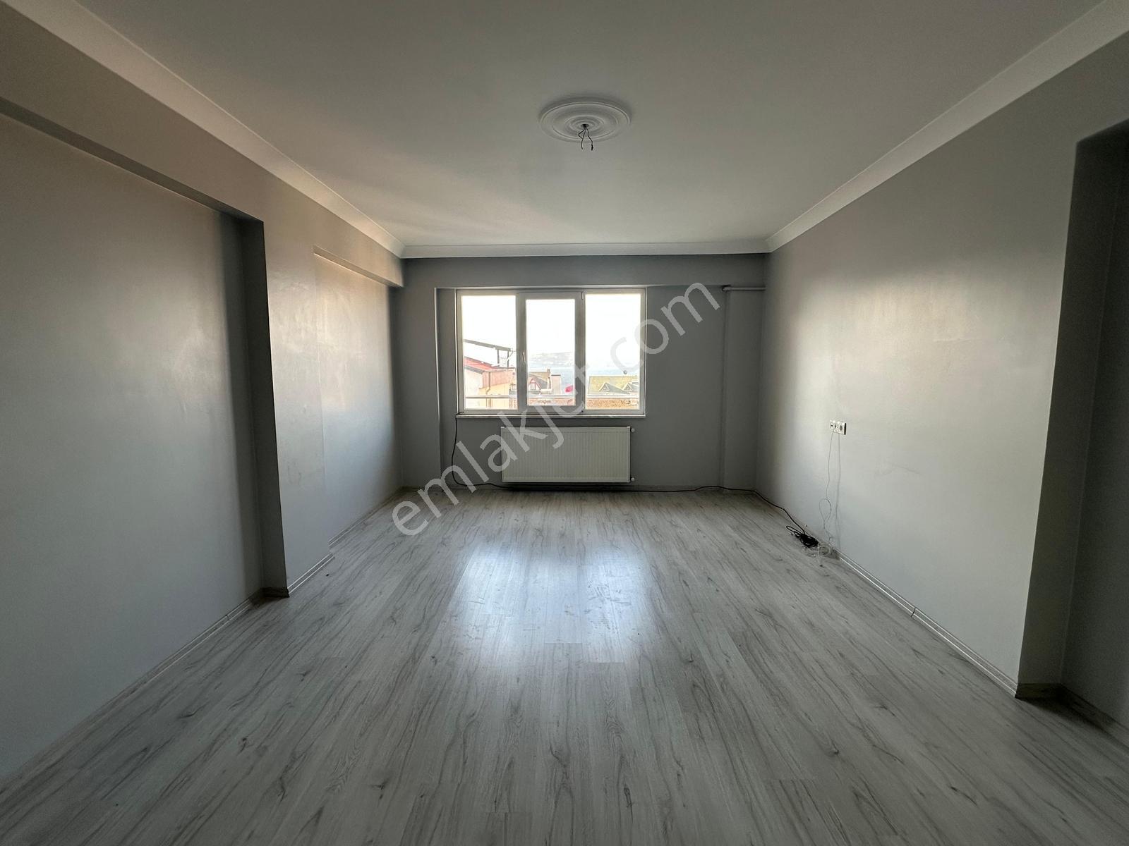 Deniz'den Deniz Manzaralı 2+1 Kiralık Daire