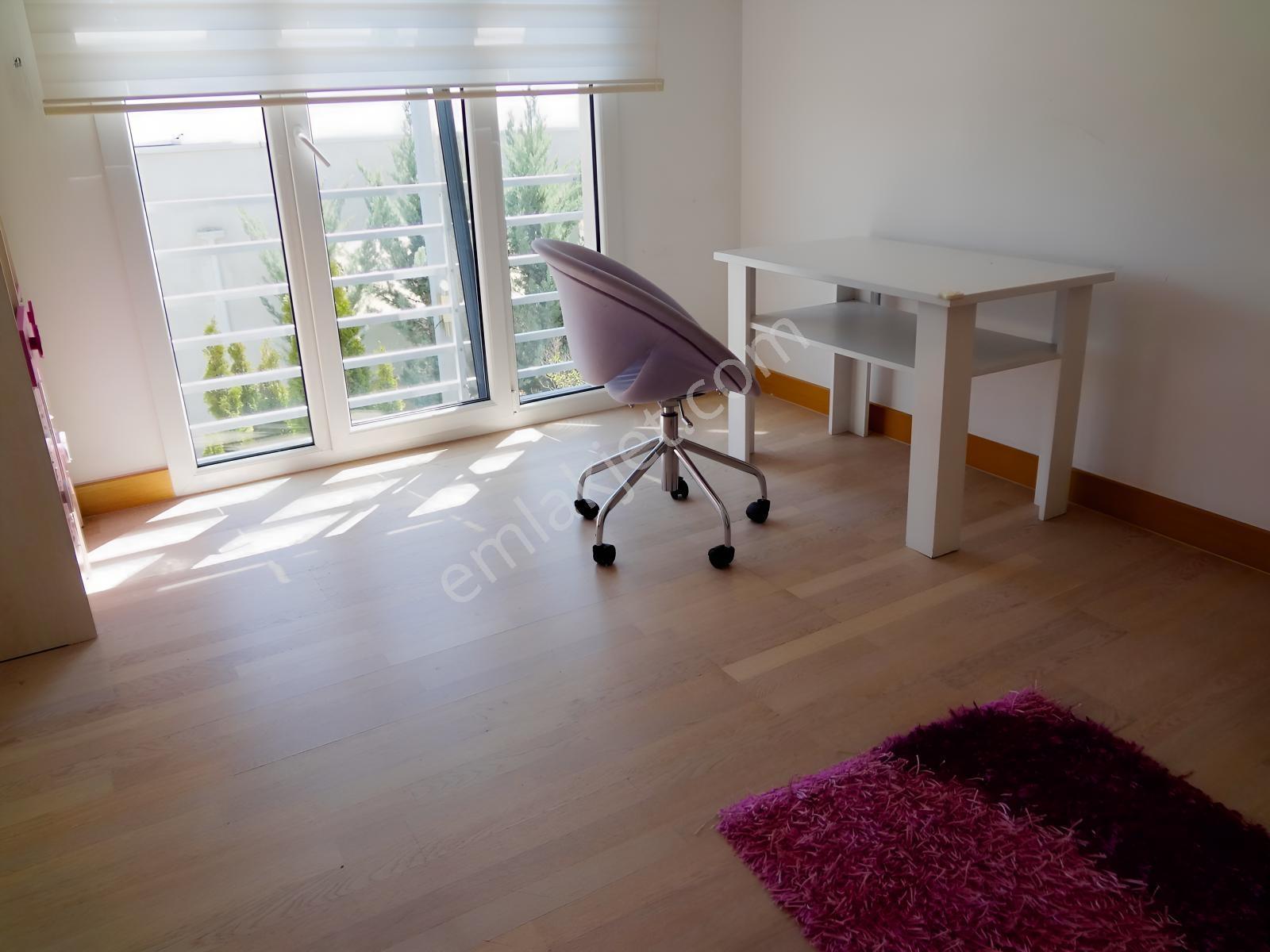 Arel'den Ankaville'de Prestijli Site'de Yüzme Havuzlu 5+1 Villa - Görsel 35