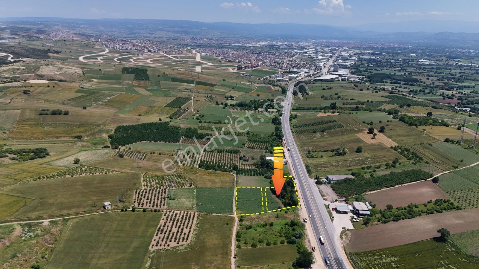 Expert'ten İnegöl Şehitlerde Ana Yola Cepheli 9220 M2 Arazi - Görsel 2
