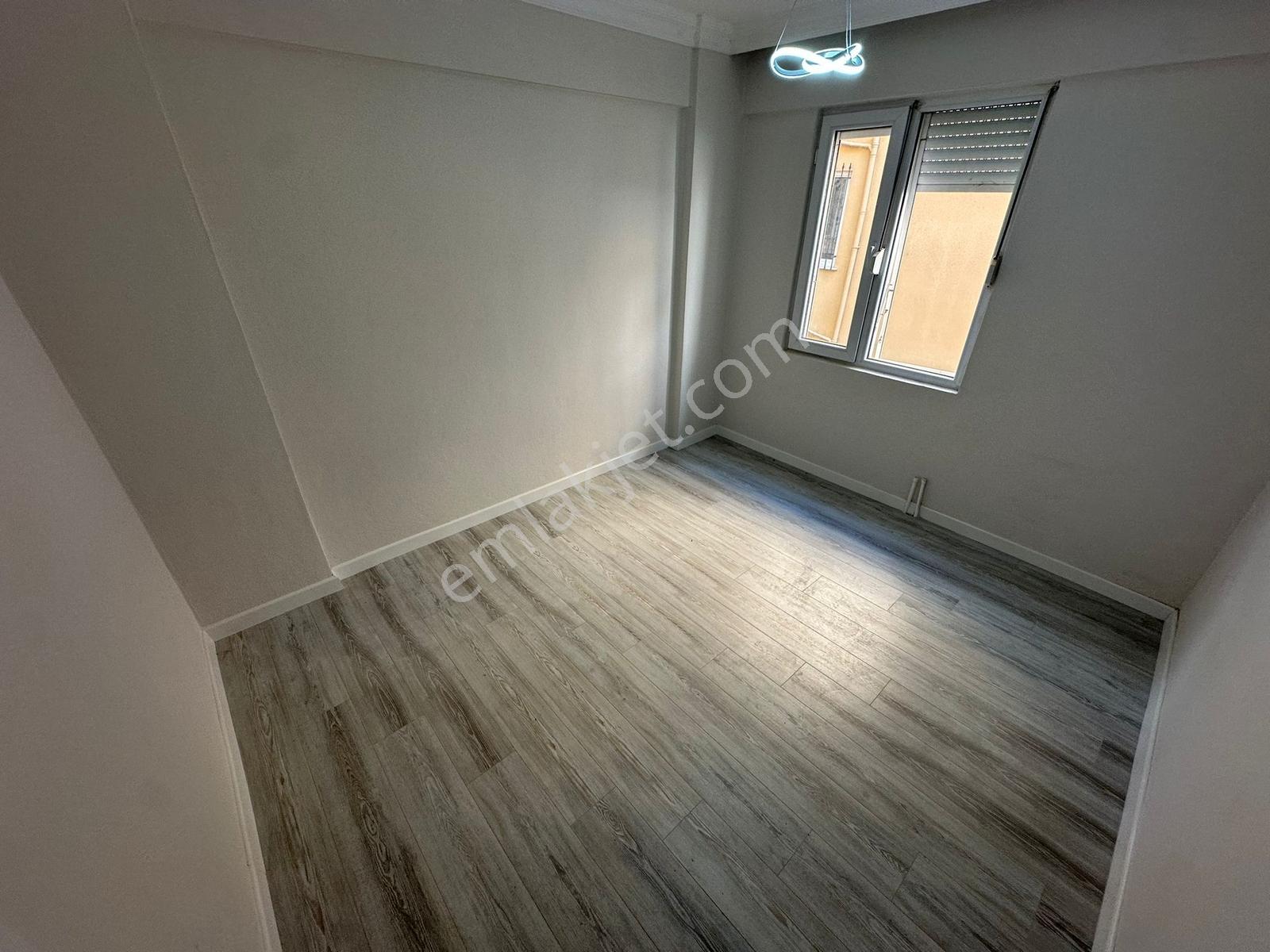 Kostak'tan Akçay'da Denize Yürüme Mesafesinde Ön Cephe 2+1 Daire - Görsel 34