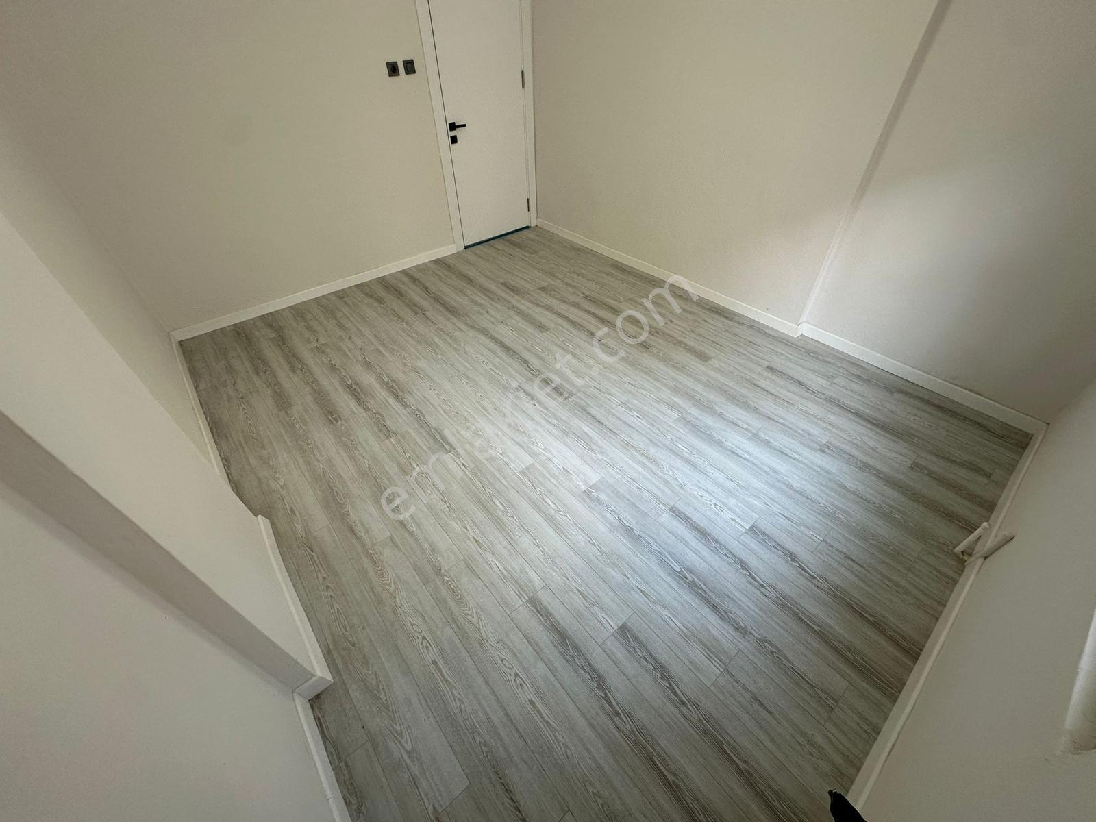 Kostak'tan Akçay'da Denize Yürüme Mesafesinde Ön Cephe 2+1 Daire - Görsel 22