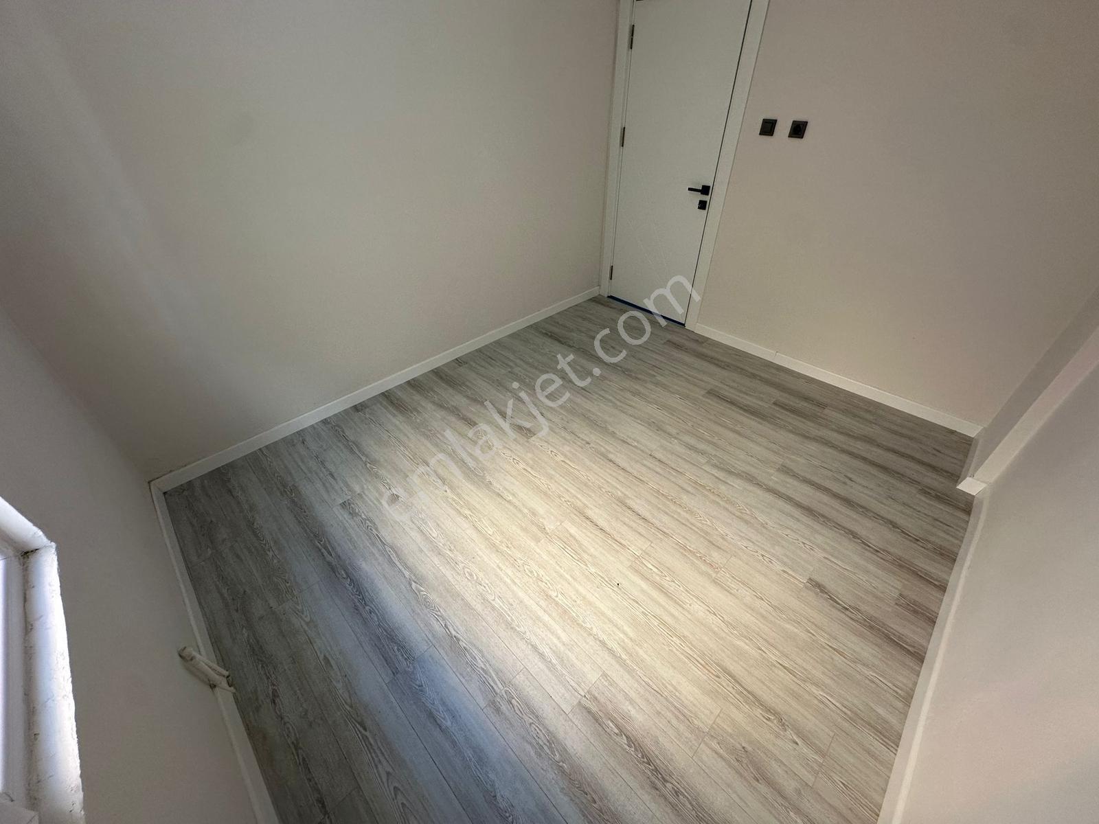 Kostak'tan Akçay'da Denize Yürüme Mesafesinde Ön Cephe 2+1 Daire - Görsel 33