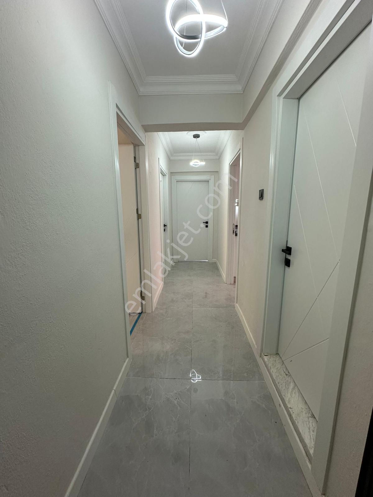 Kostak'tan Akçay'da Denize Yürüme Mesafesinde Ön Cephe 2+1 Daire - Görsel 11