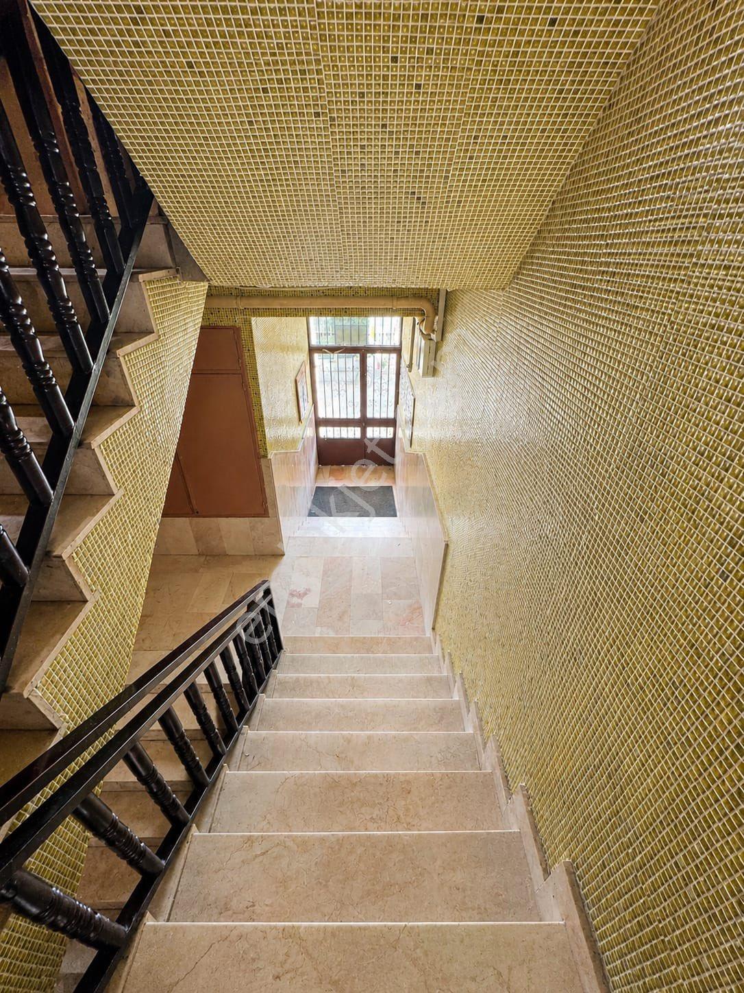 Turyap’tan İzban Karşısı 170m2 Arakat 3+1 Otoparklı - Görsel 15