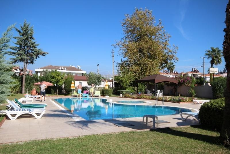 İpek Park Sitesi 2+1 Eşyalı Havuz Manzaralı Bahçe Katı 3 Cepheli - Görsel 7