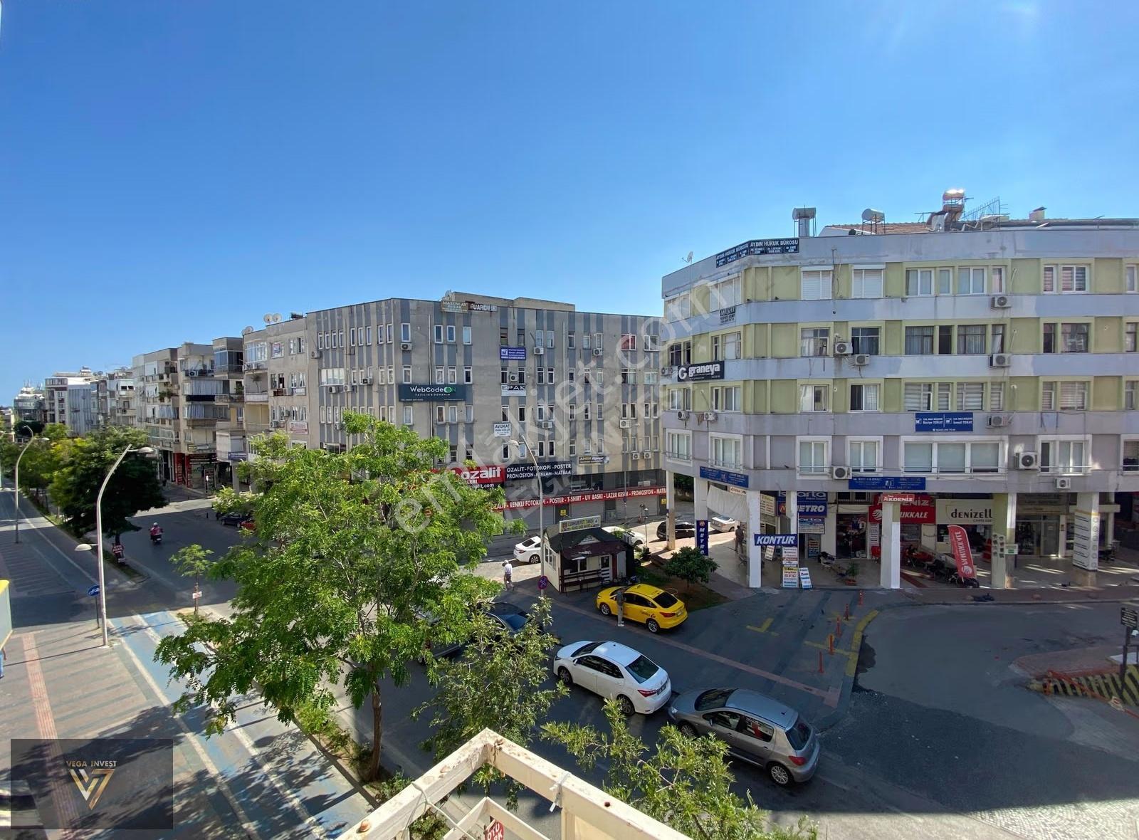 Vega Invest'ten Şehrin Kalbinde Geniş Ve Ferah 2+1 Kiralık Daire - Görsel 3