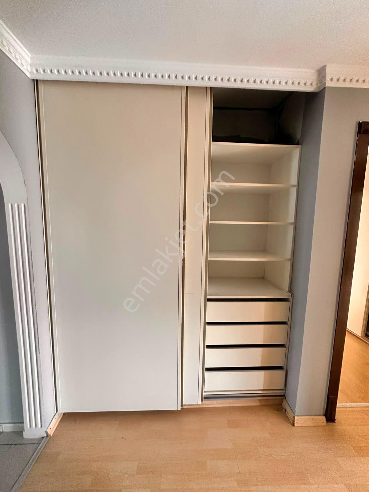 Bahçeşehir'in Merkezinde Funda Sitesinde Kiralık 3+1 Daire - Görsel 18