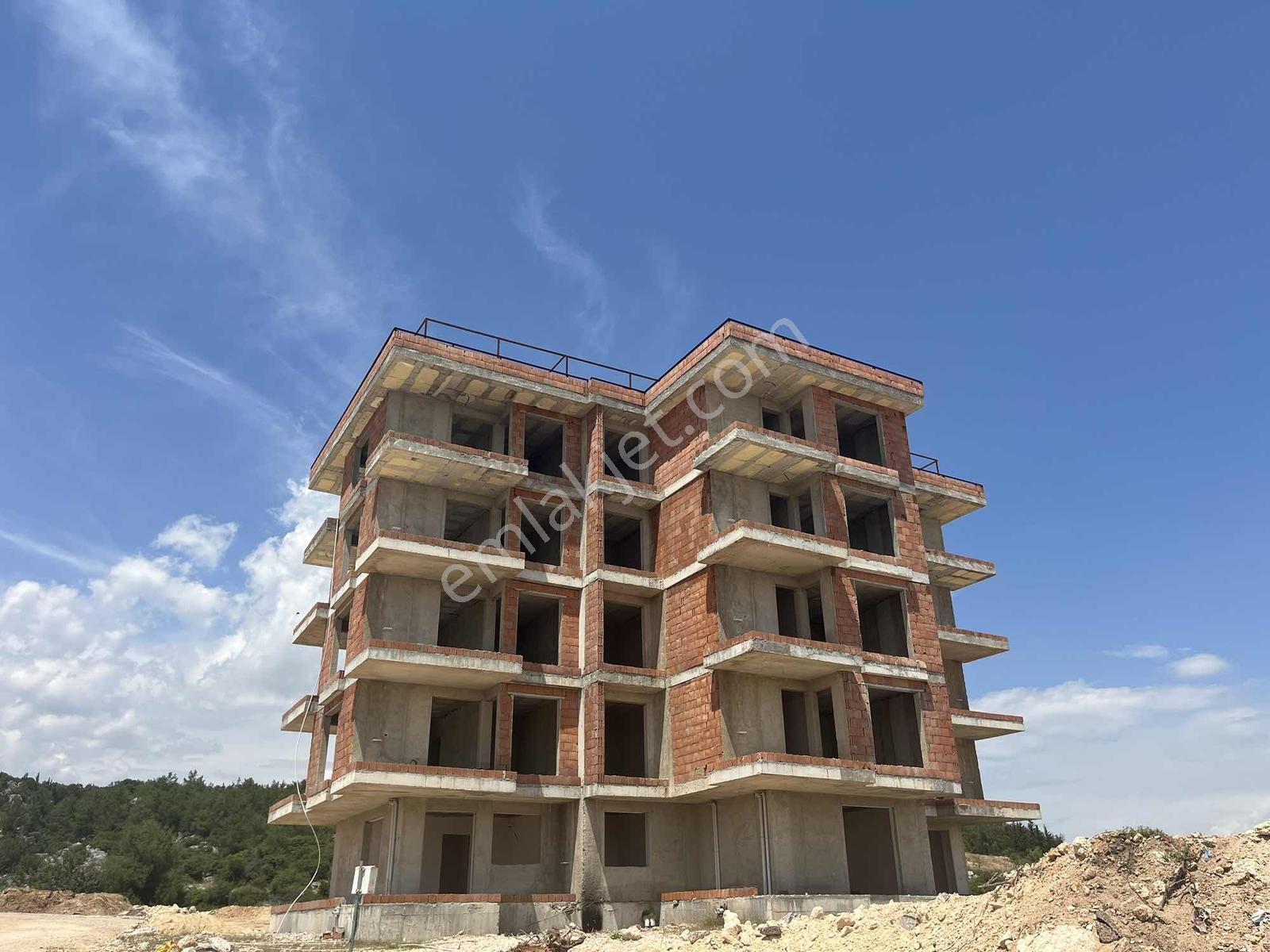 Aktoprakta Yatırıma Uygun Havuzlu Projede 2+1 Daire - Görsel 11