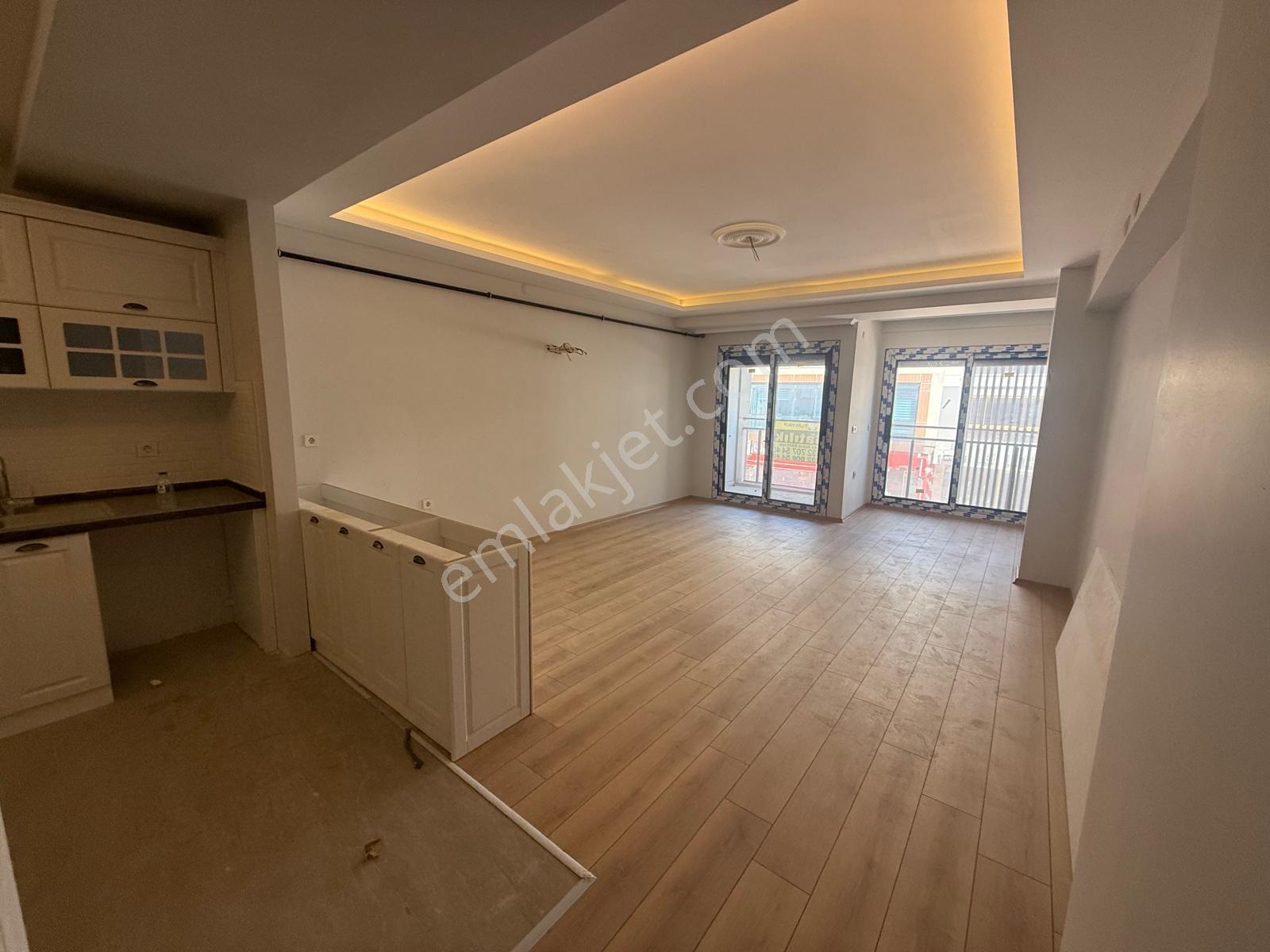 Bal Gayrimenkul'den Atatürk Caddesi Üzeri Sıfır 3+1 Ofis&daire - Görsel 18