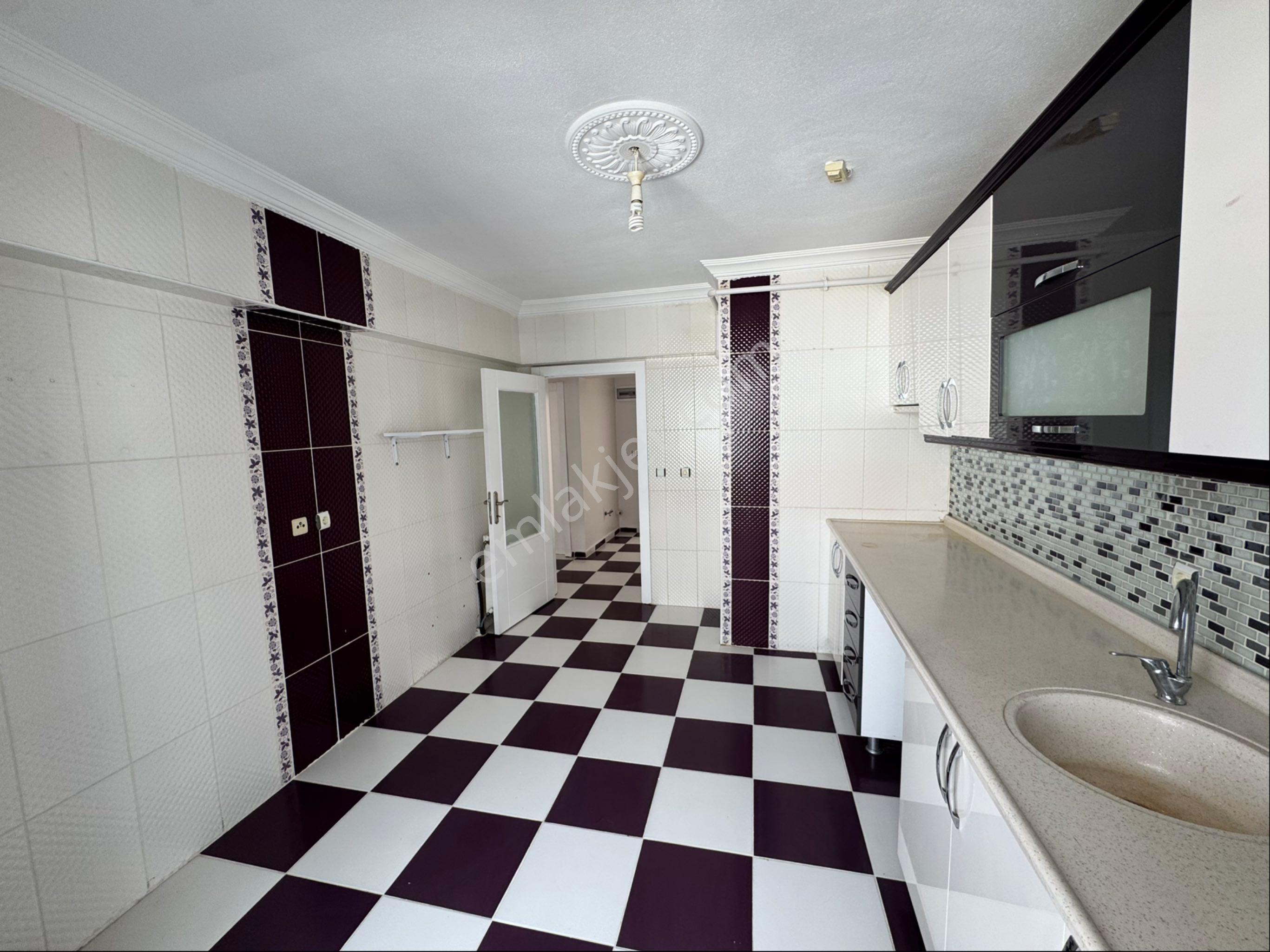 Global'den Kent Park Civarı Asansörlü 135m2 Net 3+1 Satılk Daire - Görsel 6