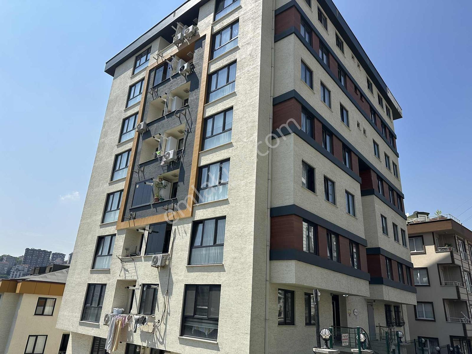 Metroya Yakın, Şehir Manzaralı 2+1 Daire 132 M2 Dublex Satılık