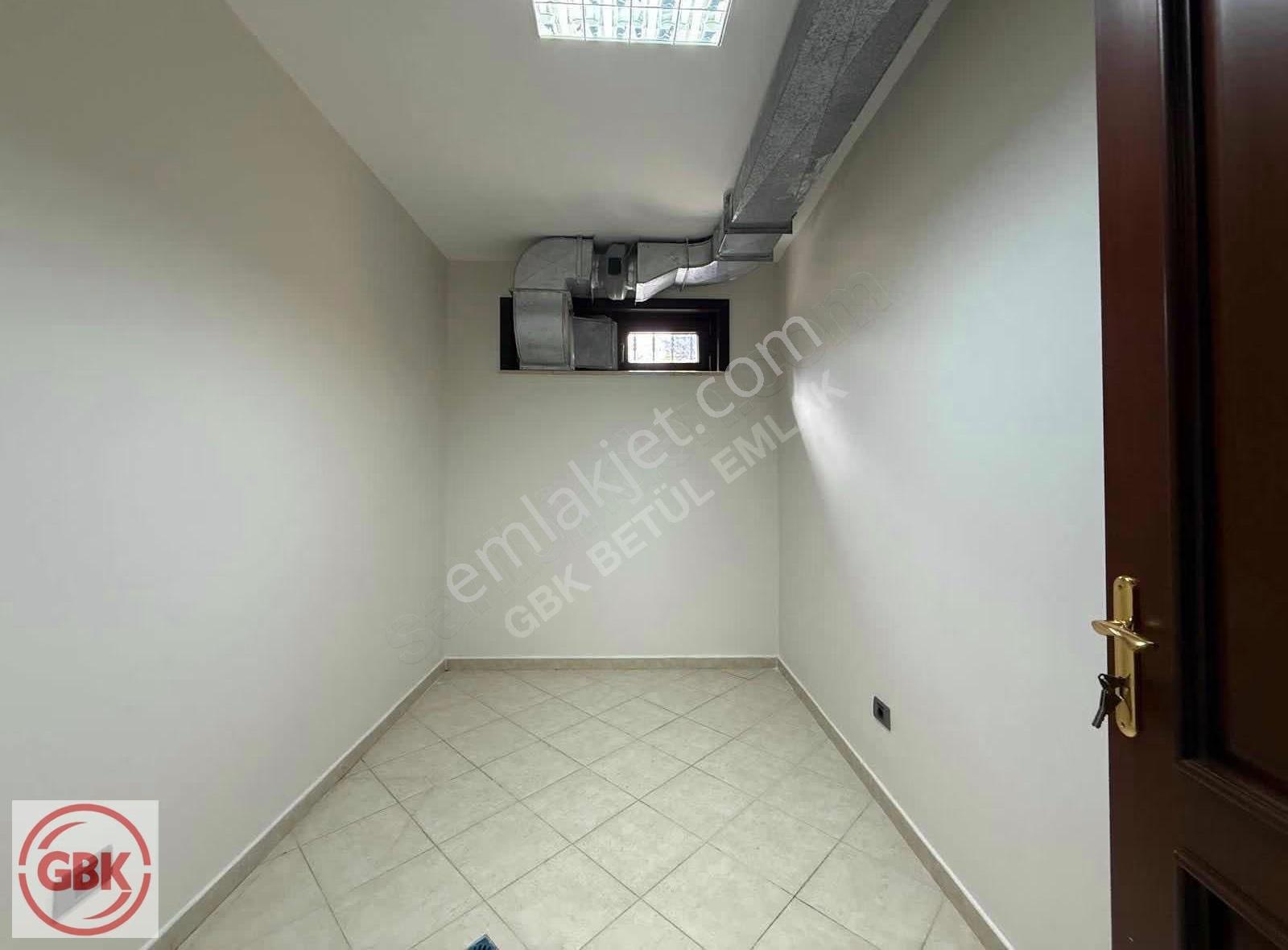 İncek 2 Dönüm Arsa Üzerine 950 M² Satılık Lüks Malikane - Görsel 24