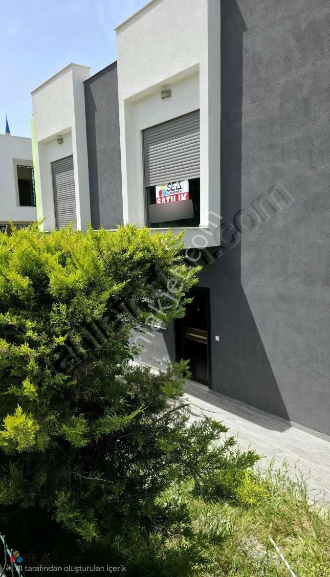 Kuşadasının En Gözde Ve Prim Yapan Lokasyonu Kadınlar Denizinde - Görsel 30