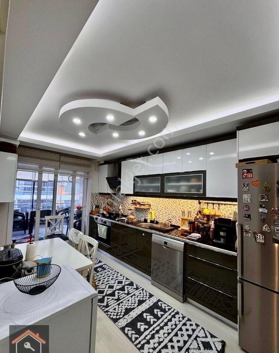 Günay Emlak'tan Torbalı Tepeköy Mahallesi Merkezi İzbana Yürüme Mesafesinde Kiralık 2+1 Daire