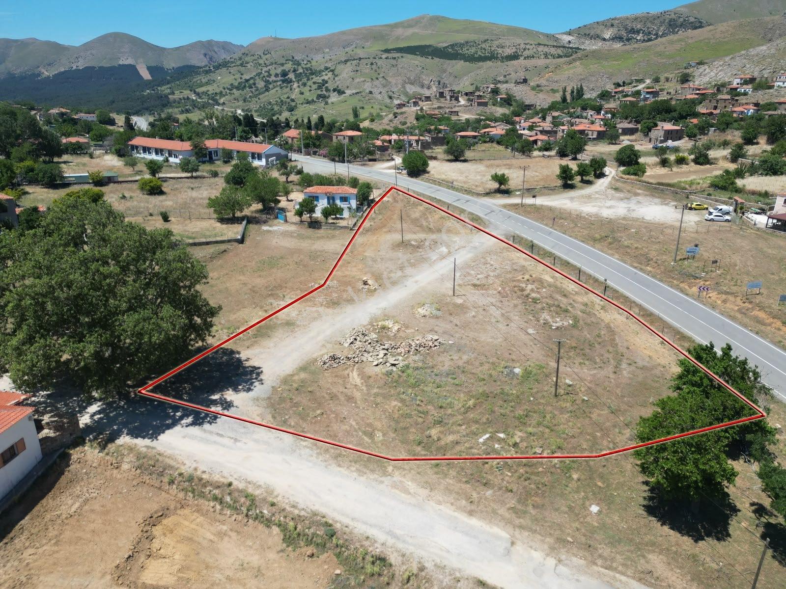 İmroz Emlak'tan Dereköy'de Yol Kenarı 3 Dönüm Emsalsiz Tarla - Görsel 13