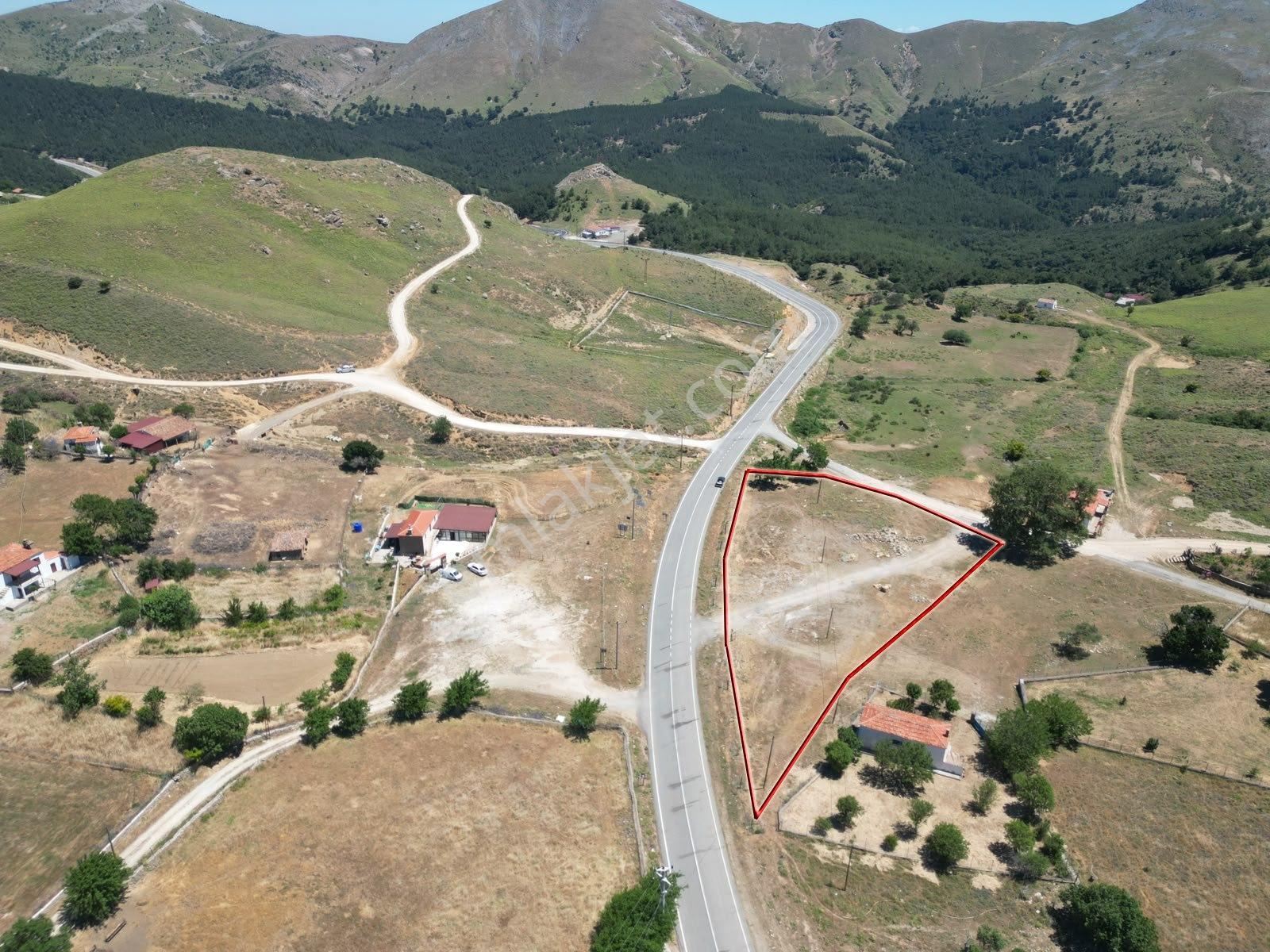 İmroz Emlak'tan Dereköy'de Yol Kenarı 3 Dönüm Emsalsiz Tarla - Görsel 11