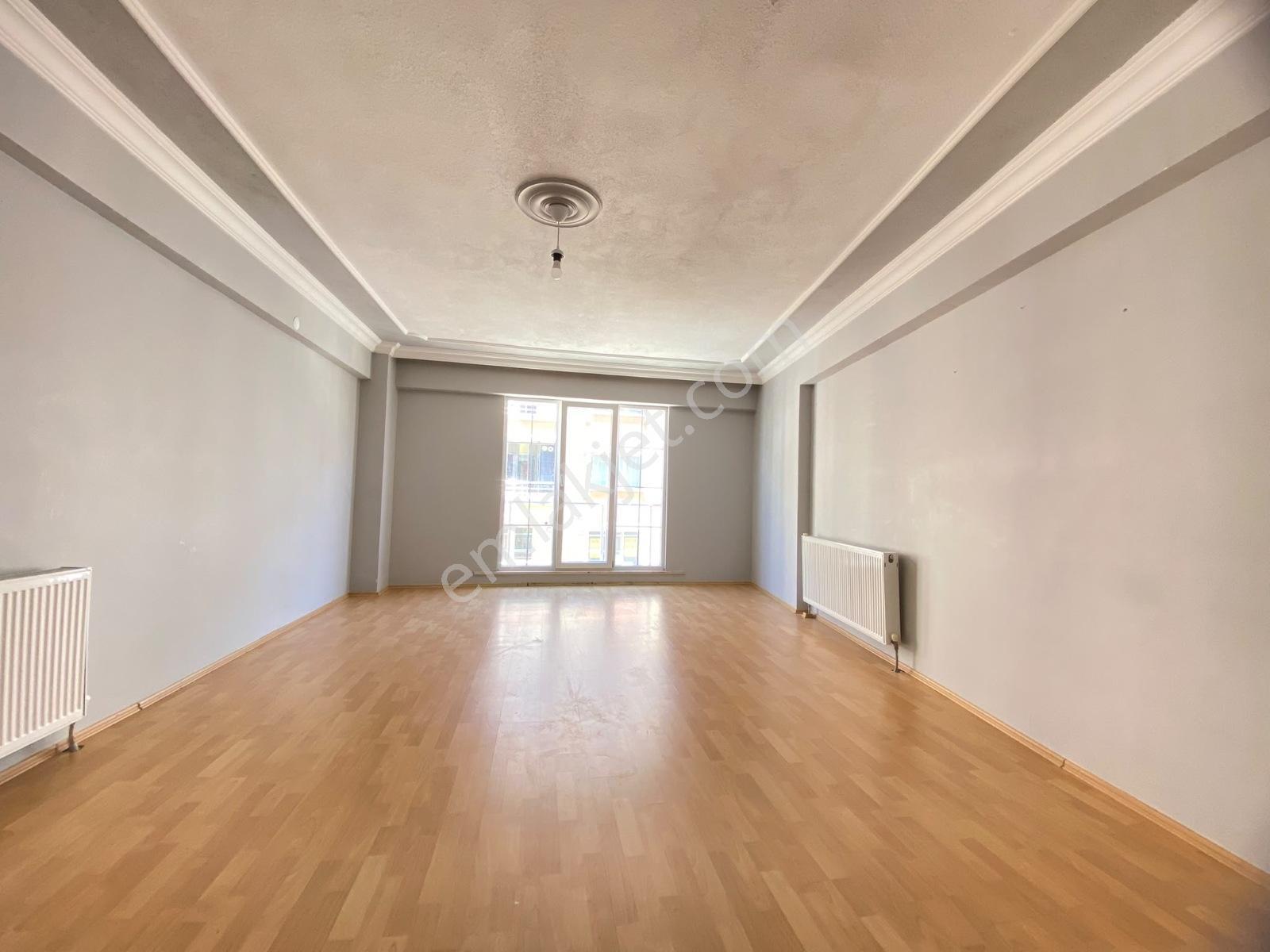 Reşadiye'de 3+1 Geniş Kiralık Daire - Görsel 18