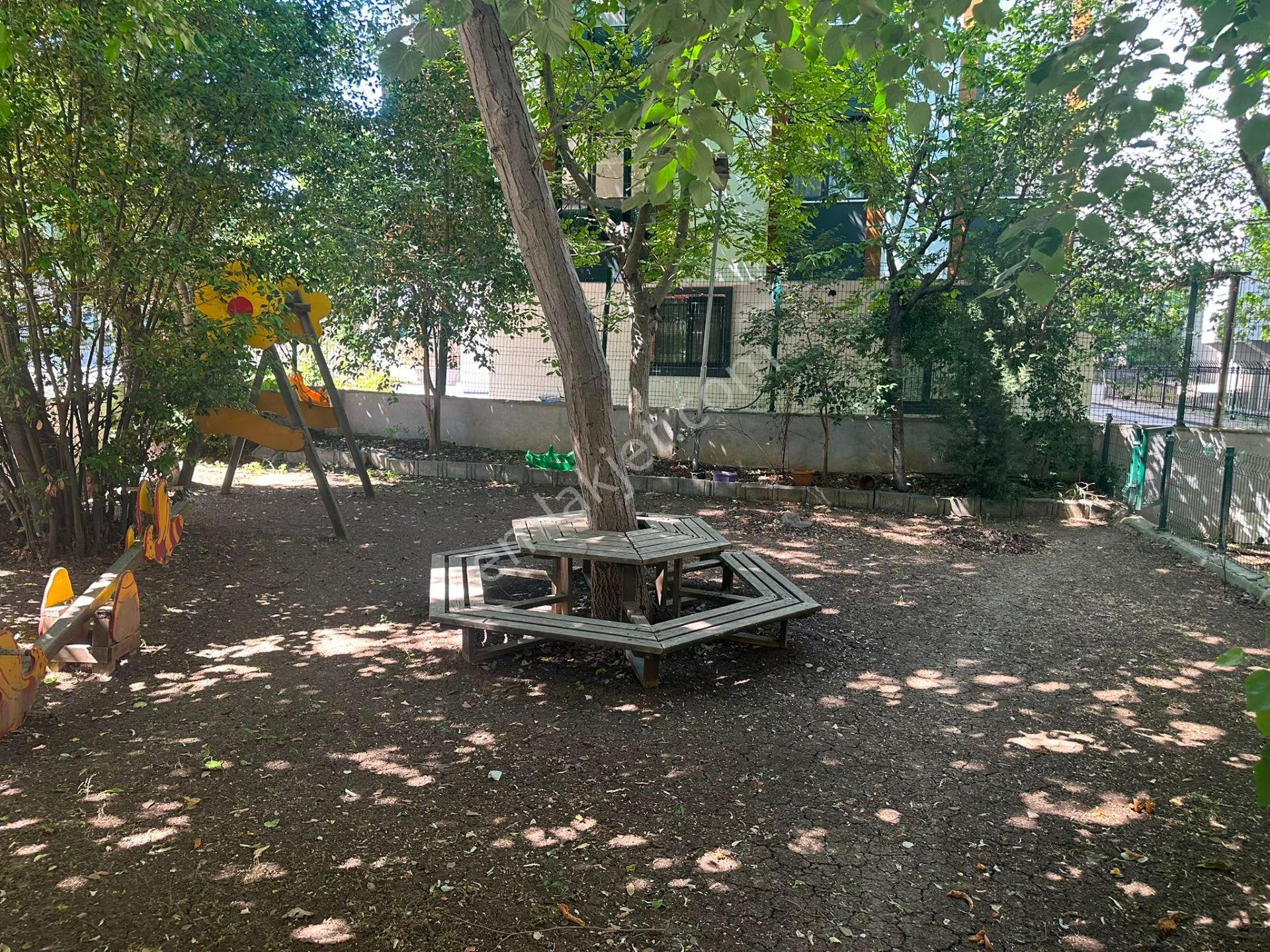 Bahçelievler Deli Hüseyin Paşa Caddesinde 140m2 Ferah 3+1 Daire - Görsel 26