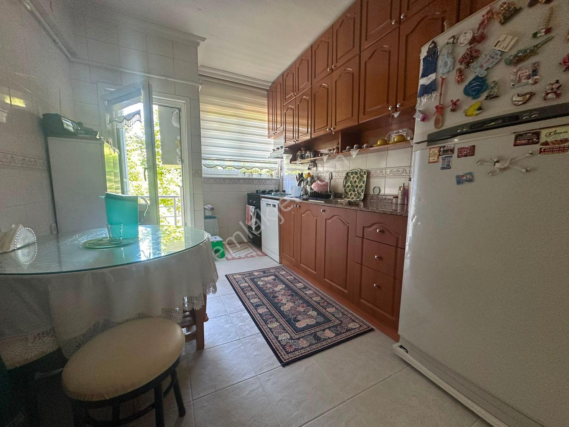 Bahçelievler Deli Hüseyin Paşa Caddesinde 140m2 Ferah 3+1 Daire - Görsel 6