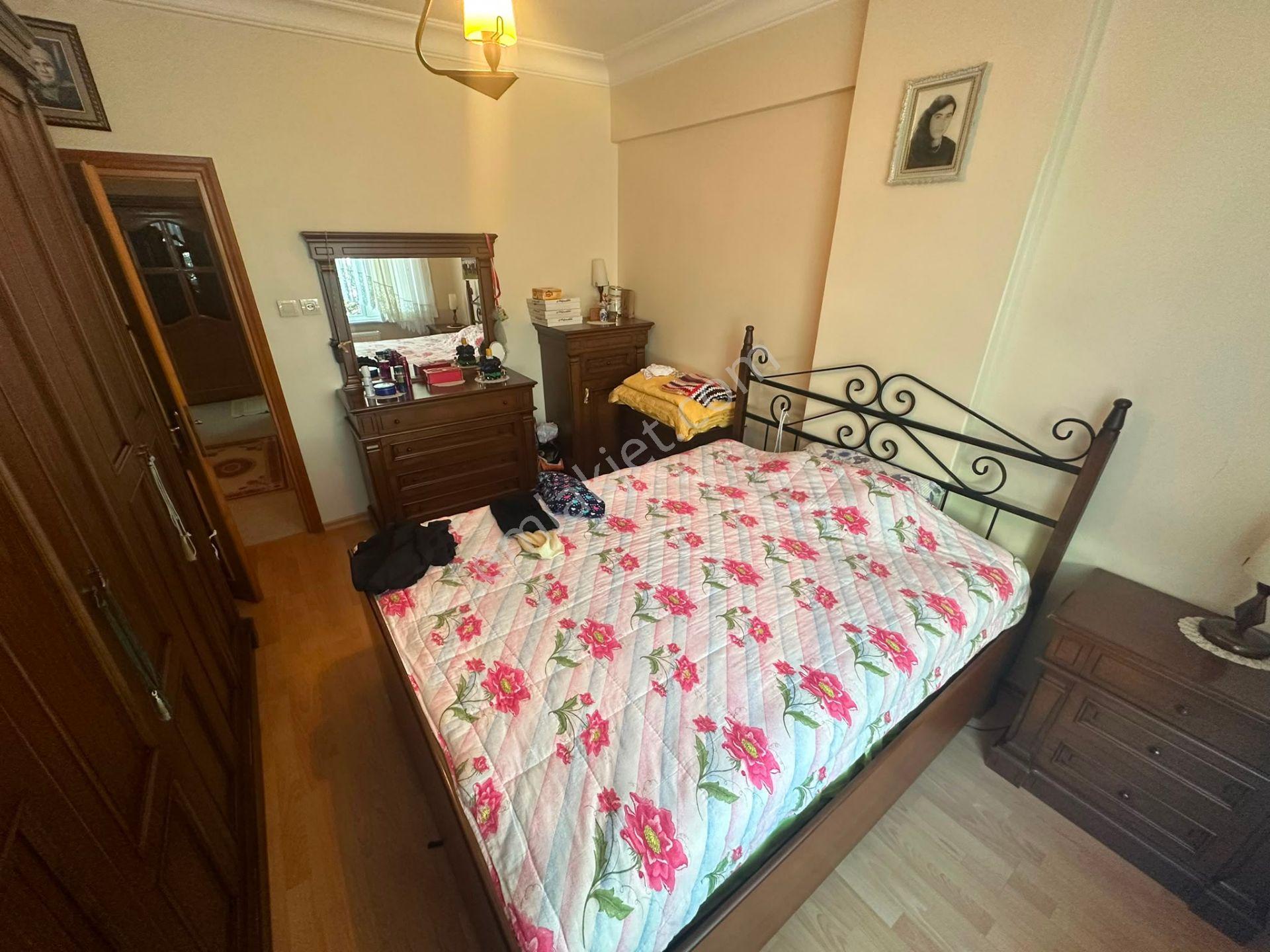 Bahçelievler Deli Hüseyin Paşa Caddesinde 140m2 Ferah 3+1 Daire - Görsel 13