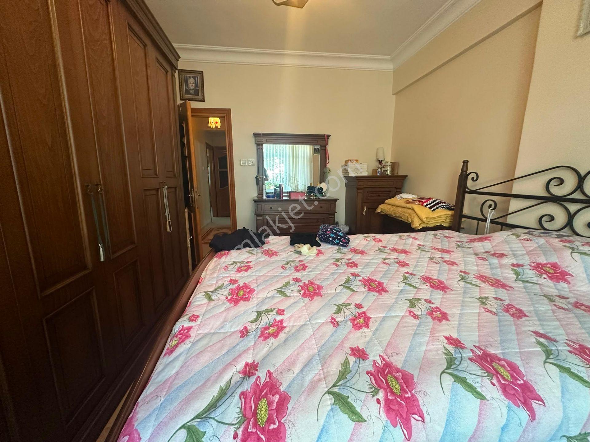 Bahçelievler Deli Hüseyin Paşa Caddesinde 140m2 Ferah 3+1 Daire - Görsel 14