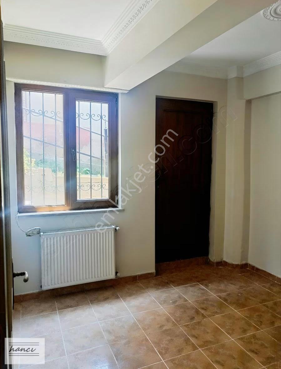Hancı'dan Emirsultan Meydanında Kiralık 3 Katlı Ev - Görsel 27