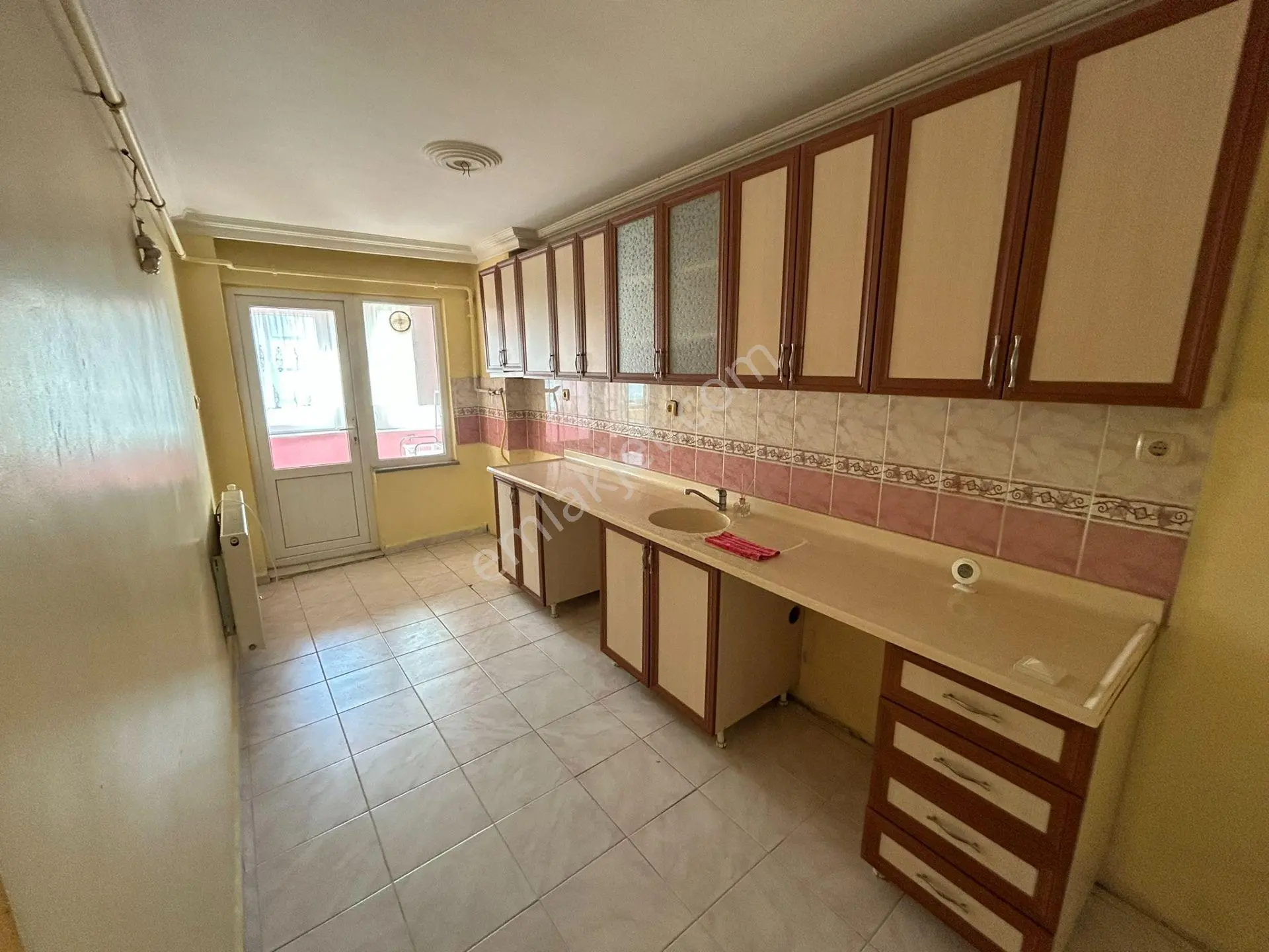Bandırma Sunullahta, Ordu Caddesi Üzerinde 3+1 Ara Kat Asansörlü Kiralık Daire - Görsel 10
