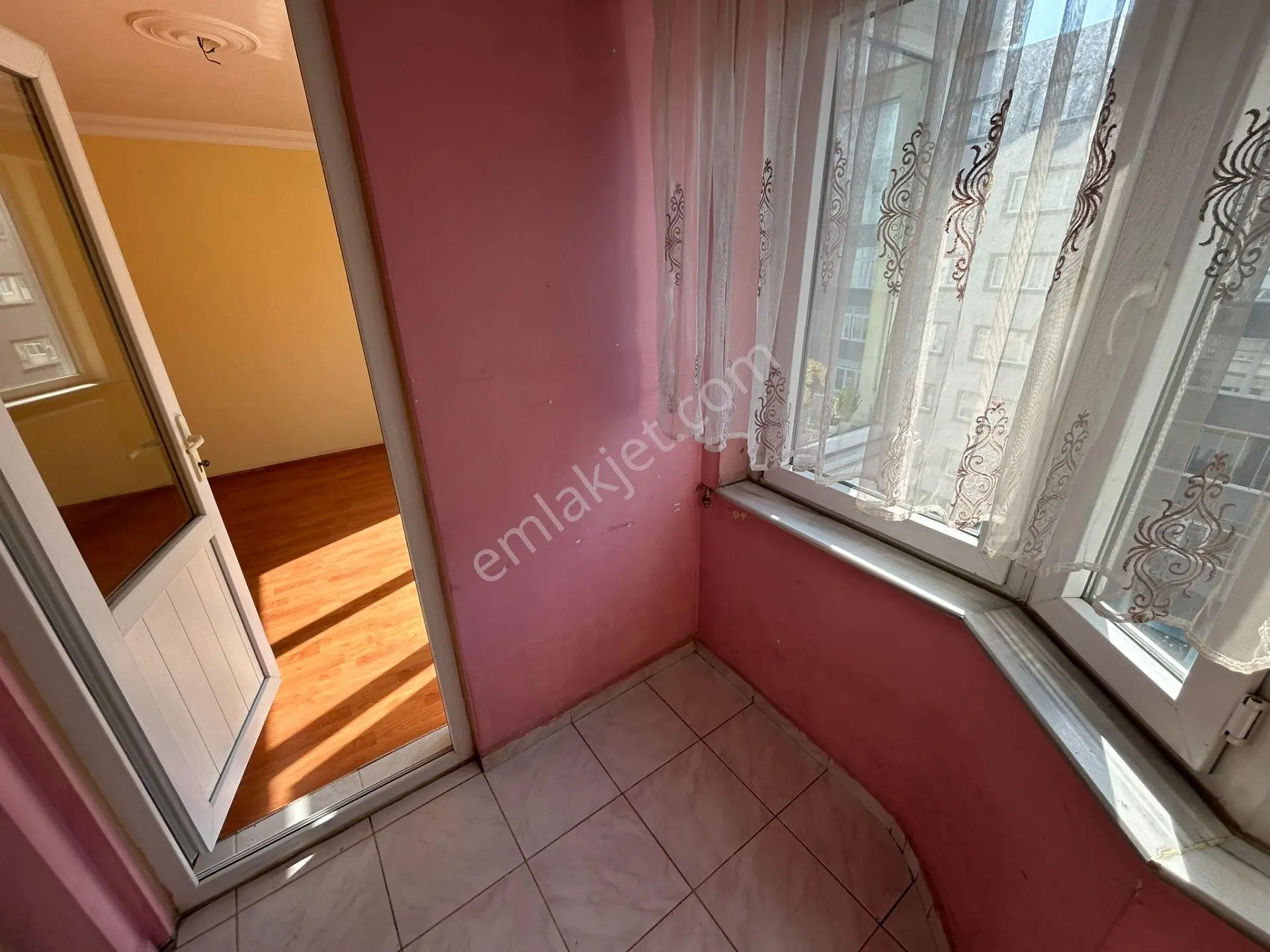 Bandırma Sunullahta, Ordu Caddesi Üzerinde 3+1 Ara Kat Asansörlü Kiralık Daire - Görsel 9