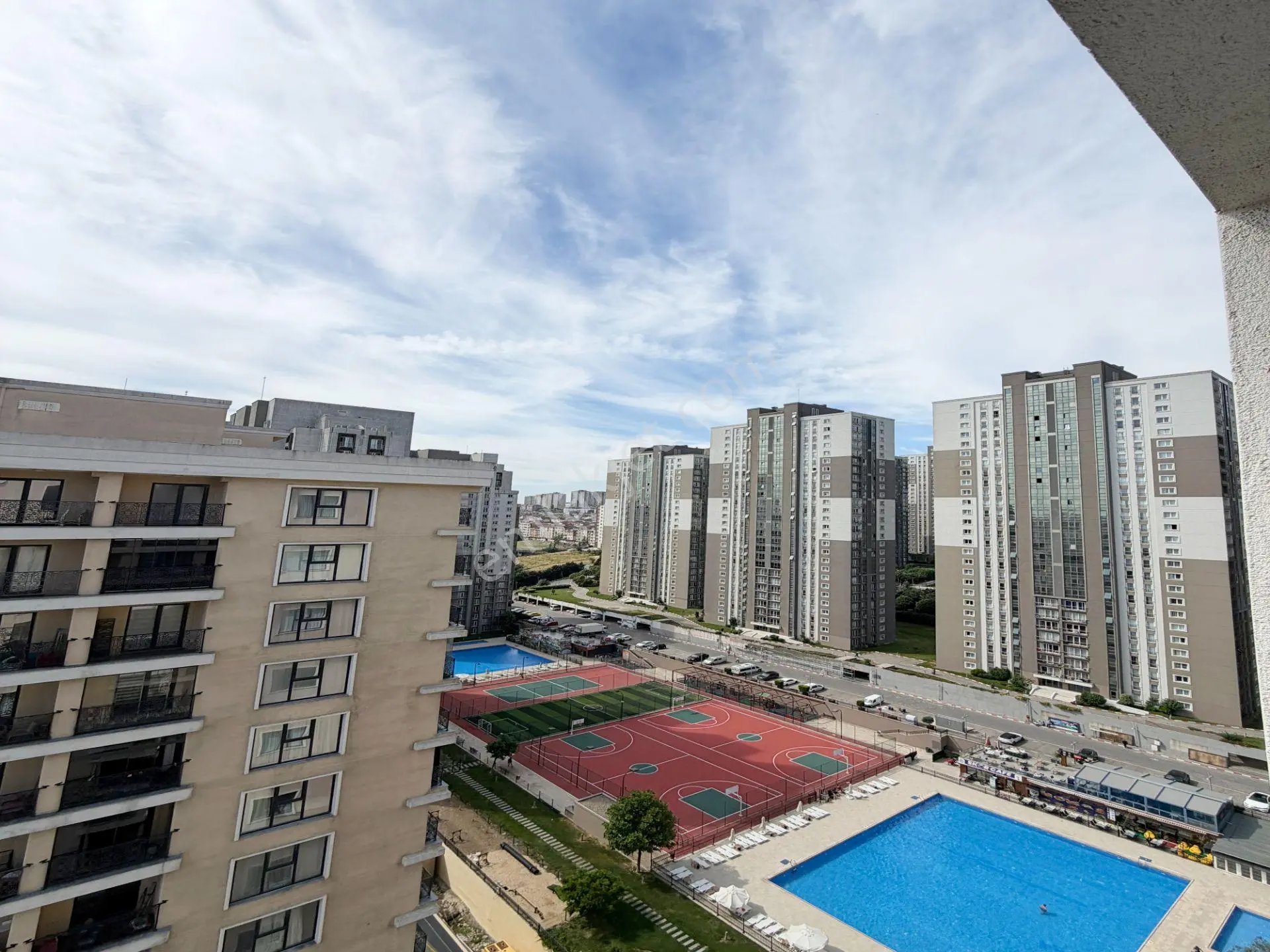 Aile Sitesinin İçinde 2+1 - Ana Cadde Üzeri - Metrobüse Yakın - Krediye Uygun Daire !! - Görsel 36