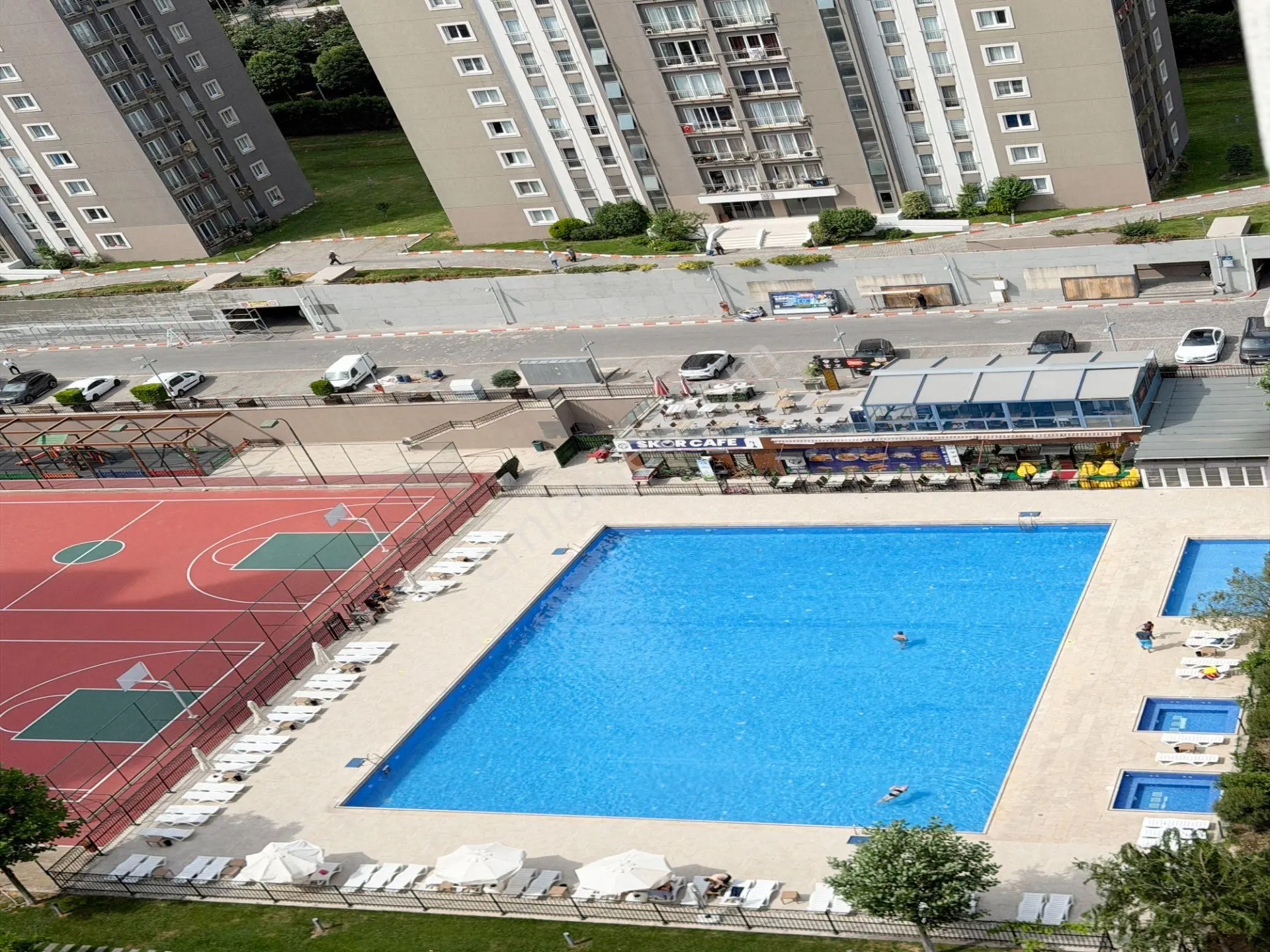 Aile Sitesinin İçinde 2+1 - Ana Cadde Üzeri - Metrobüse Yakın - Krediye Uygun Daire !! - Görsel 37