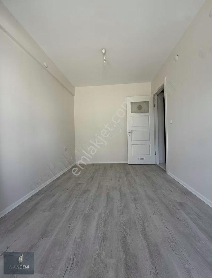 Akademi'den Cadde Yakını Asansörlü Lüks Kiralık 1+1 - Görsel 5