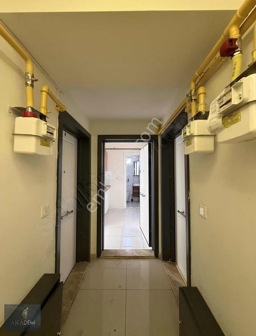 Akademi'den Cadde Yakını Asansörlü Lüks Kiralık 1+1 - Görsel 11
