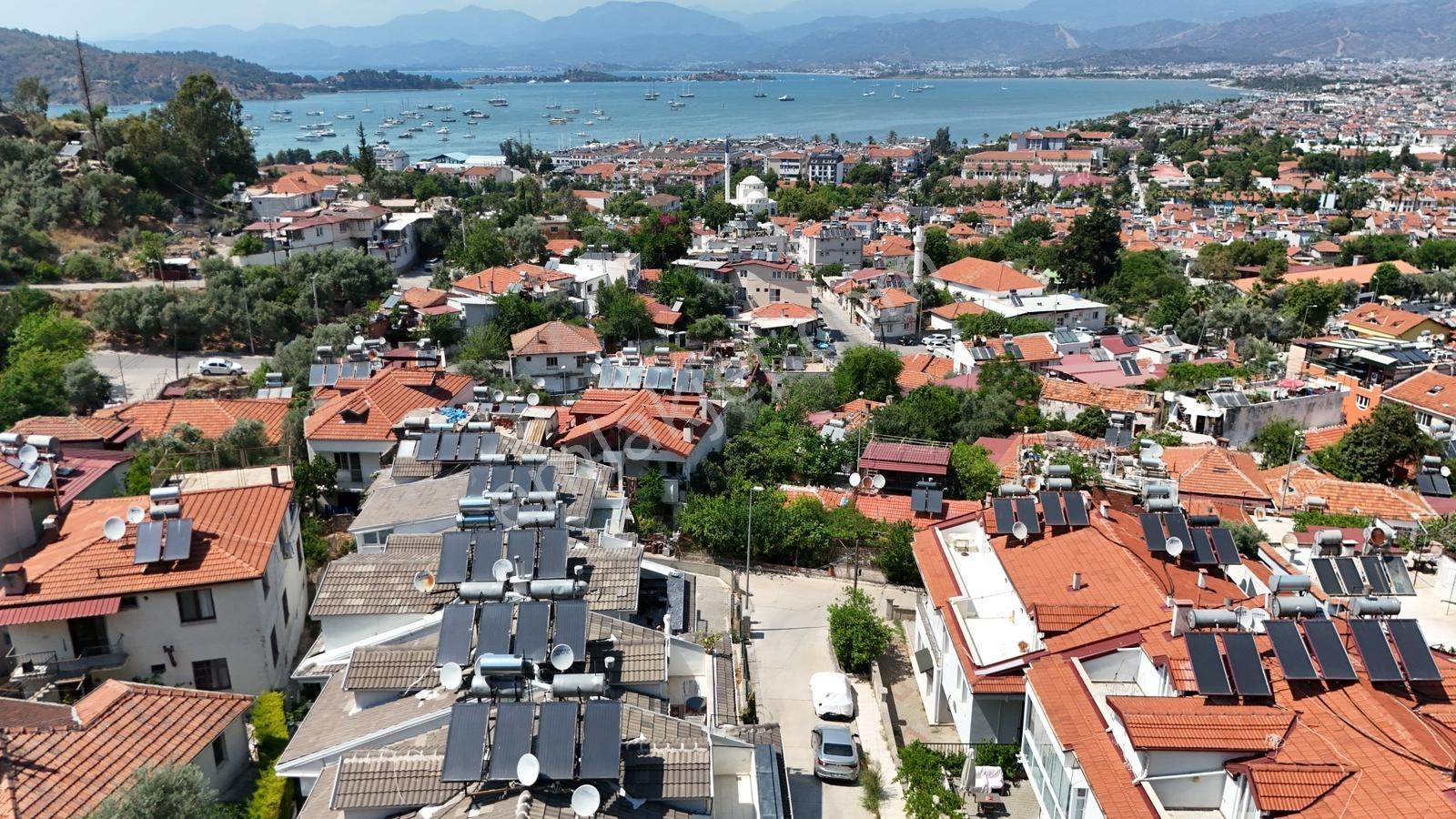 Kesikkapı Mahallesinde Deniz Manzaralı Bahçe Kullanımlı 1+1 - Görsel 18