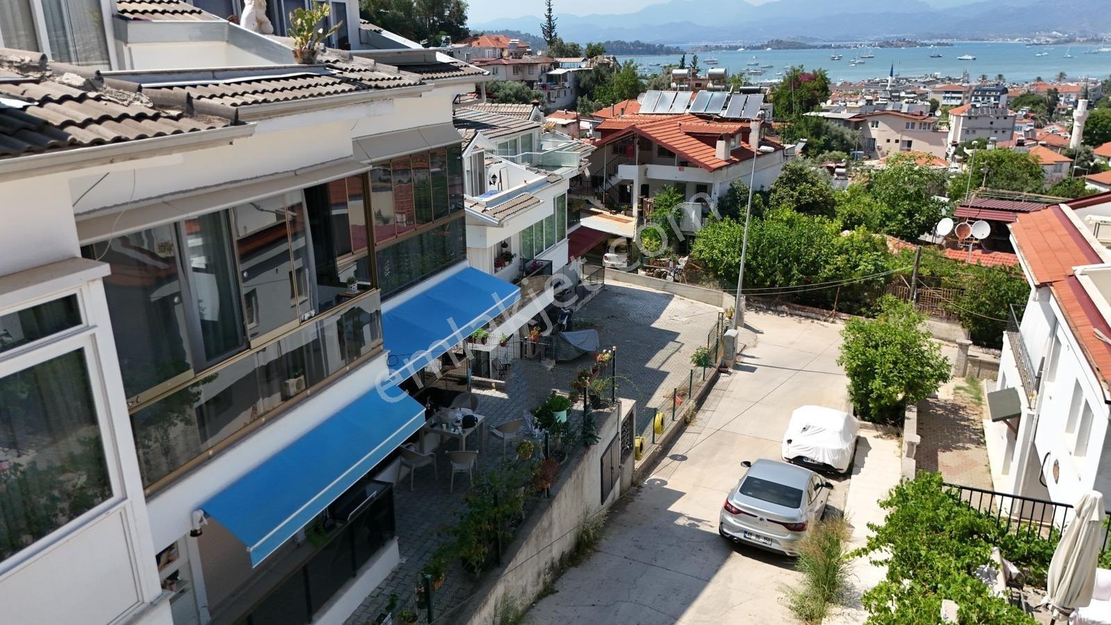 Kesikkapı Mahallesinde Deniz Manzaralı Bahçe Kullanımlı 1+1 - Görsel 34