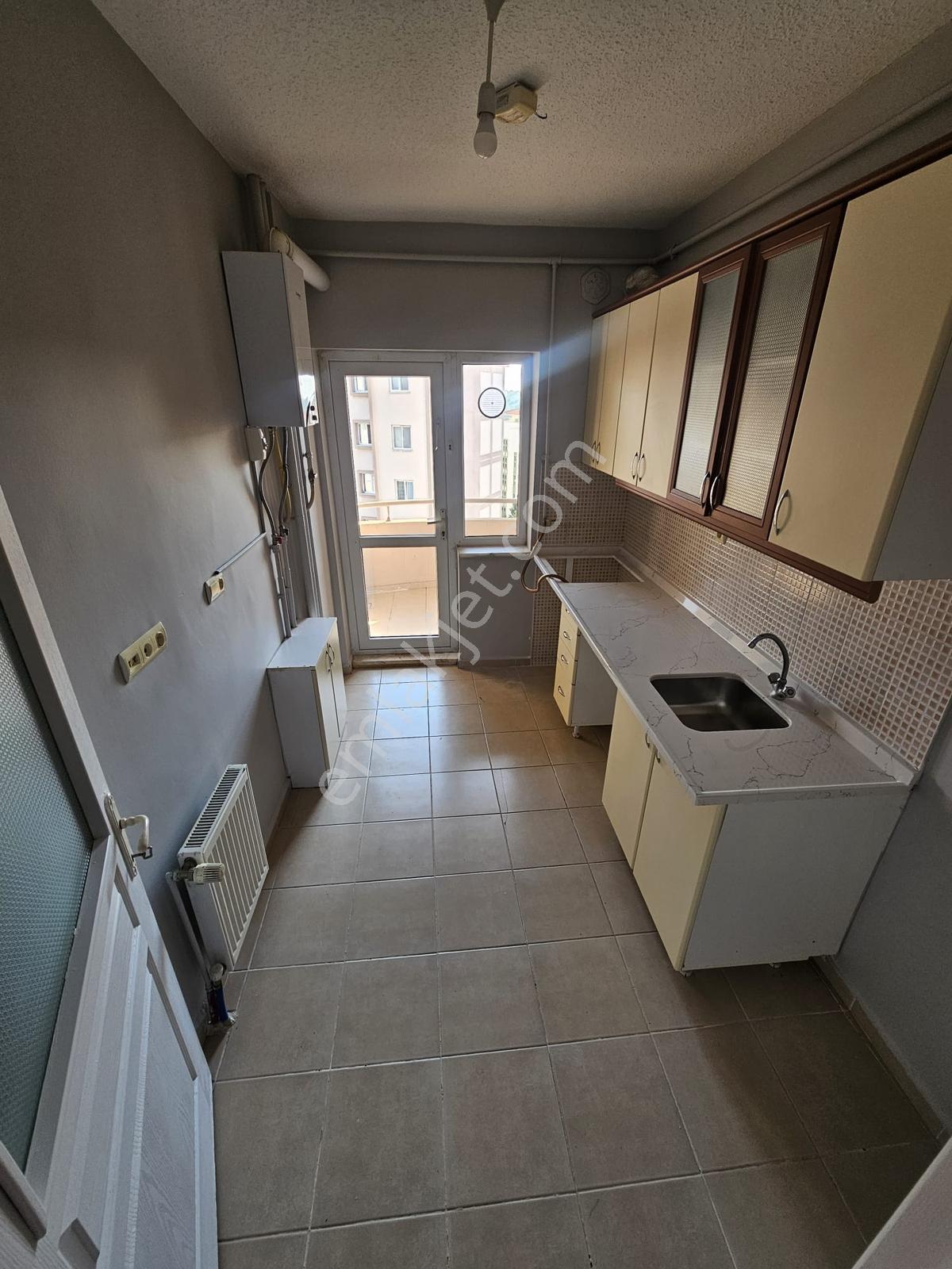 Hamitler Toki Ara Kat Manzaralı Kiralık 2+1 Daire - Görsel 22