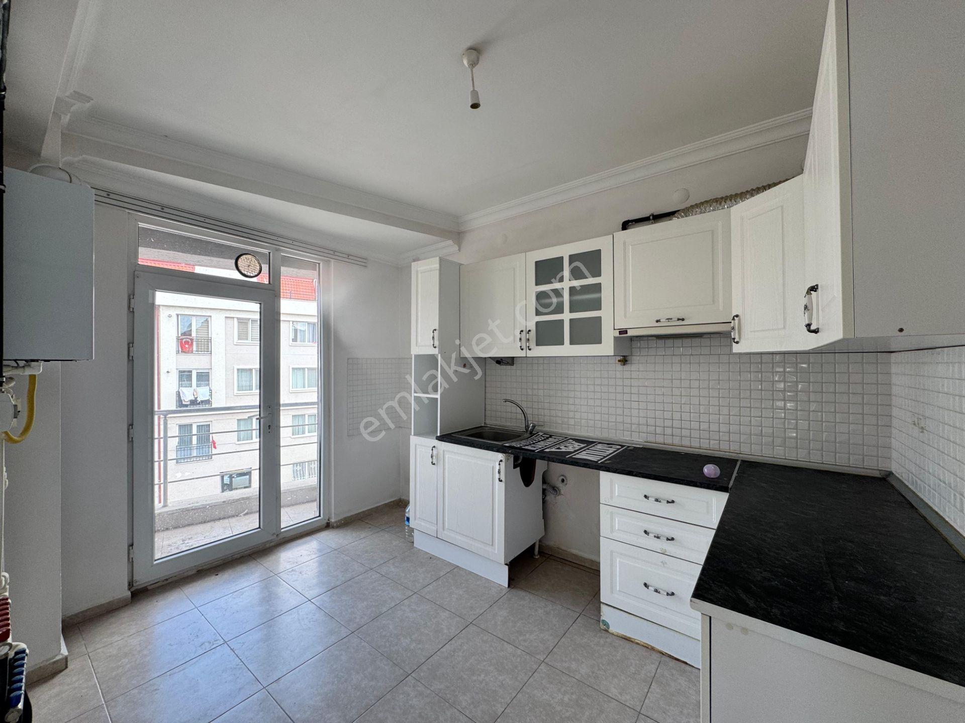Rba'dan Büyükdere Mh. Millet Cd. Mükemmel Konumda Satılık 2+1 Daire - Görsel 5