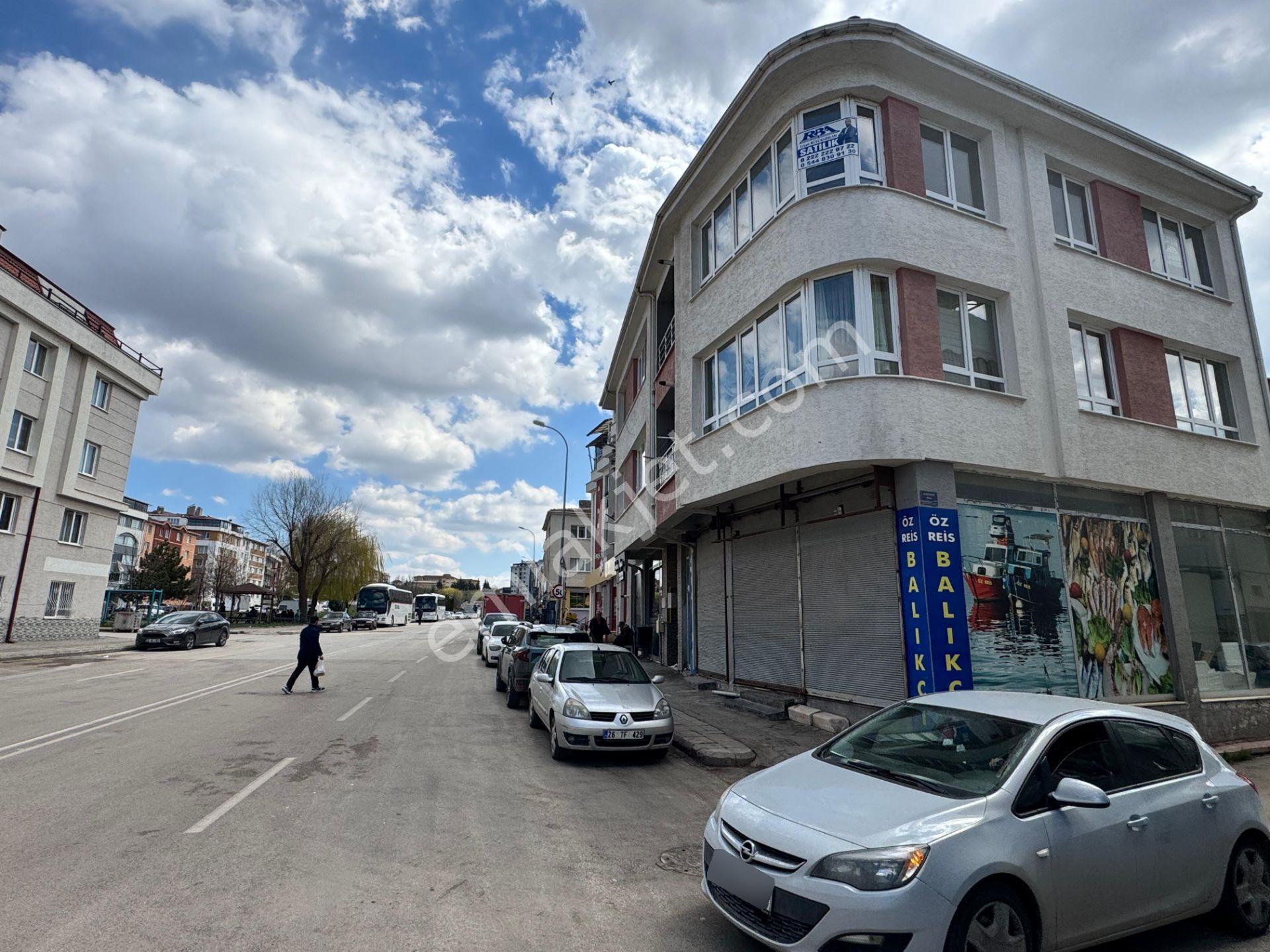 Rba'dan Büyükdere Mh. Millet Cd. Mükemmel Konumda Satılık 2+1 Daire - Görsel 22