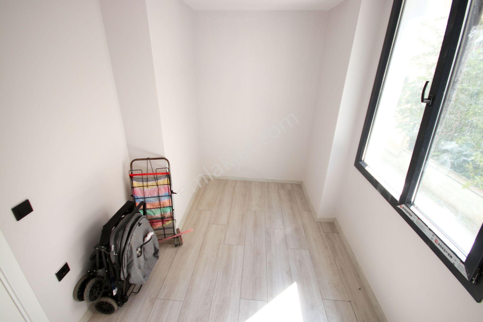 🛑🛑aktiften Akçay'da Satılık Kalitesi Fark Yaratan Sıfır Arakat Denize 150mt 2+1daire - Görsel 8