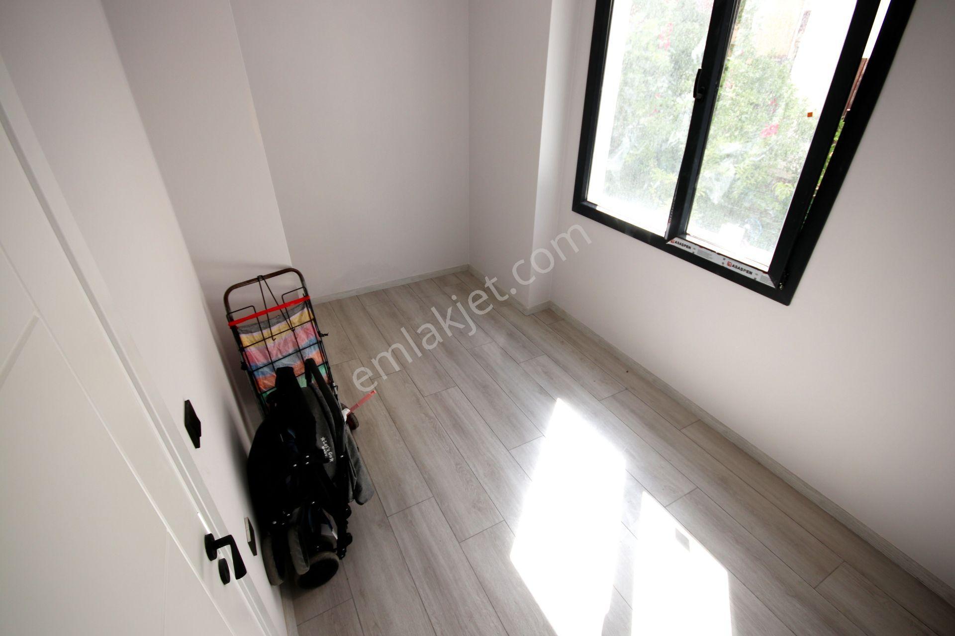 🛑🛑aktiften Akçay'da Satılık Kalitesi Fark Yaratan Sıfır Arakat Denize 150mt 2+1daire - Görsel 32